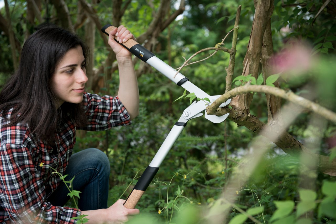 Fiskars Quantum Bypass-Getriebeastschere für frisches Holz, Gehärteter Präzisionsstahl, Länge 64 cm, Schwarz/Orange, L104, 1001438 | Gehärteter Präzisionsstahl, Länge: 64 cm, Schwarz/Orange, L104, 1001438