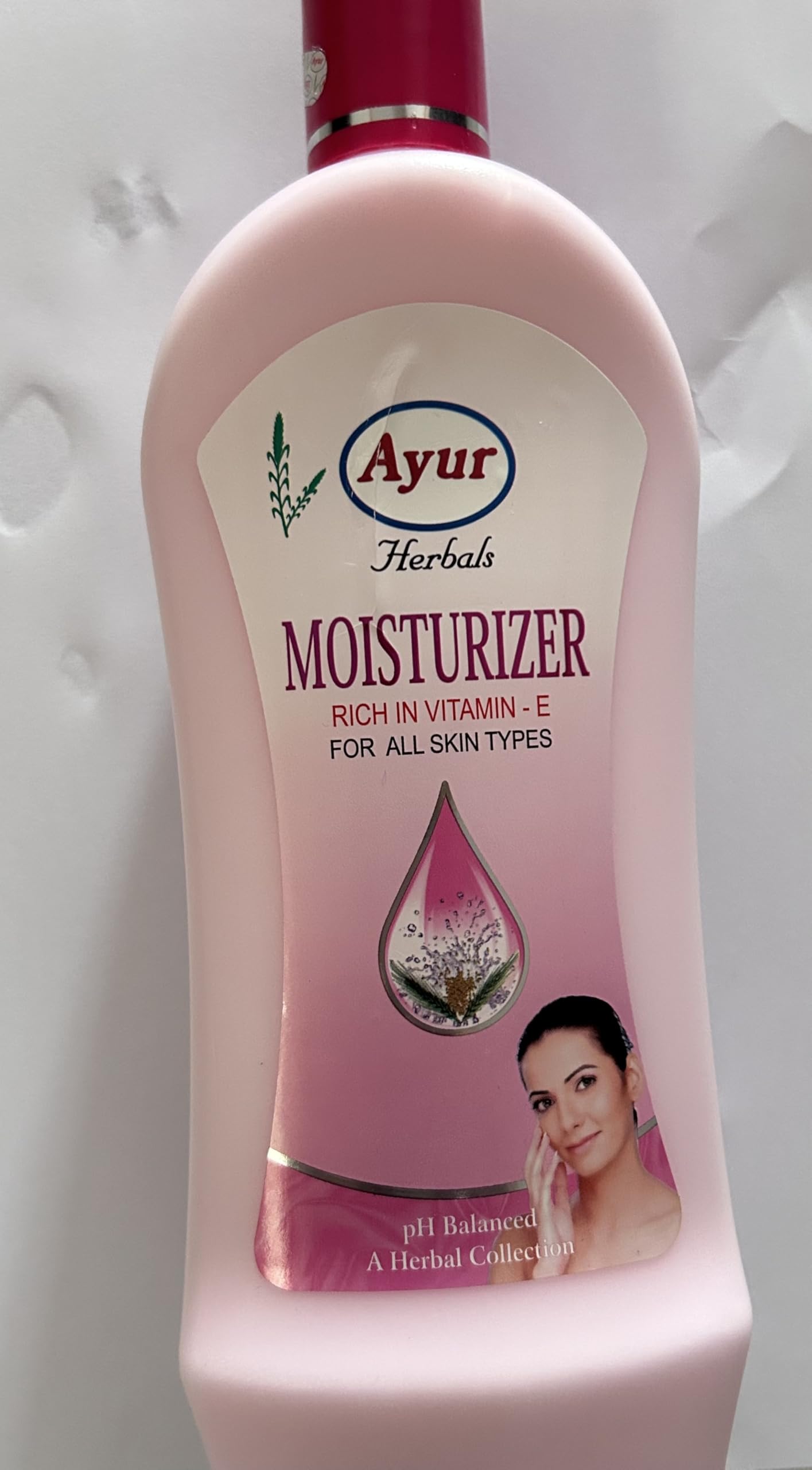 Ayur Herbals Lotion Moisturizer Rich In Vitamin-E For All Skin Types 1000 Ml-image-0