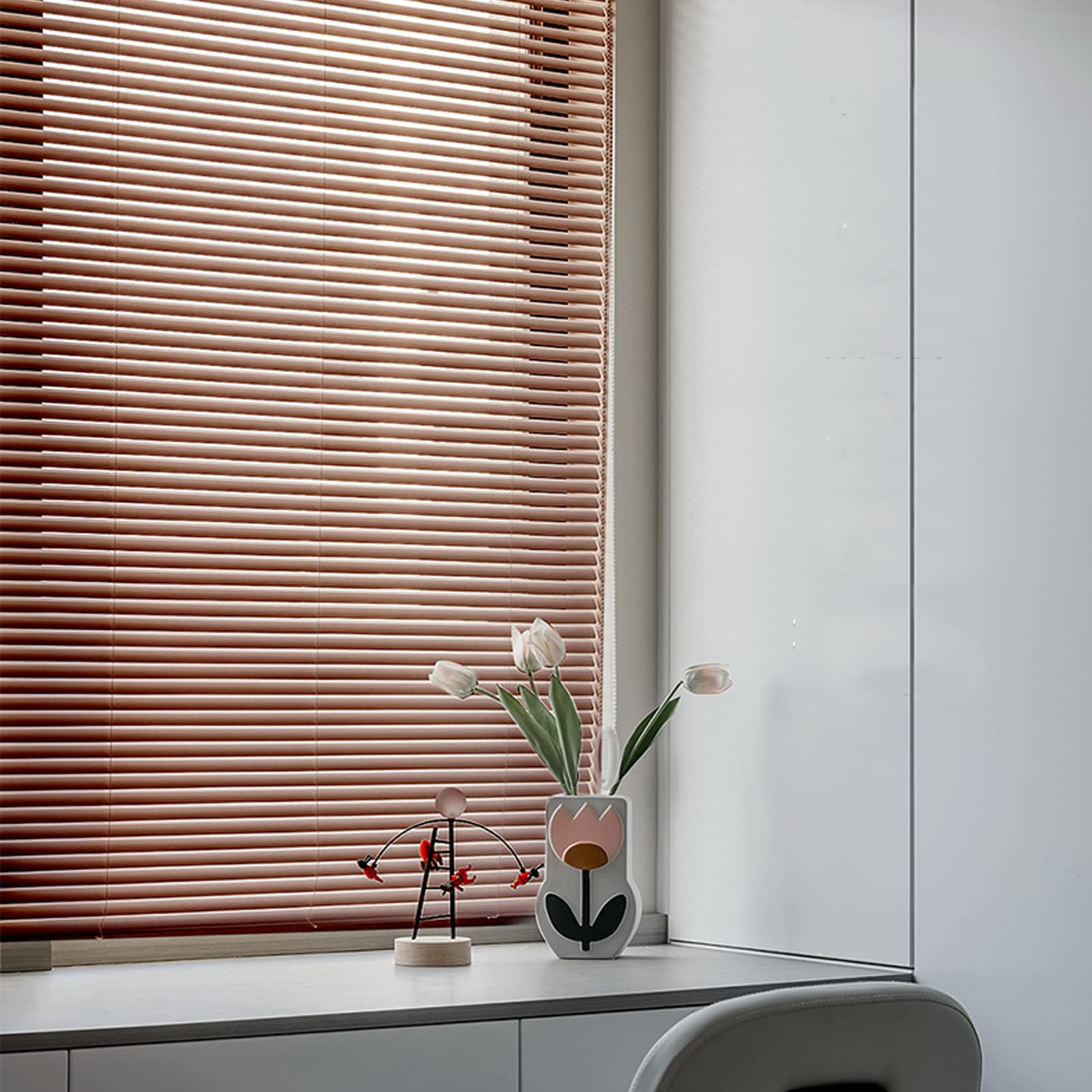 Custom Brown Aluminium Venetian Bli - zaciemniające poziome okna, wodoodporne i anty-UV, idealne do kuchni, biura, łazienki, sypialni, salonu, 130 cm x 100 cm z mocowaniami