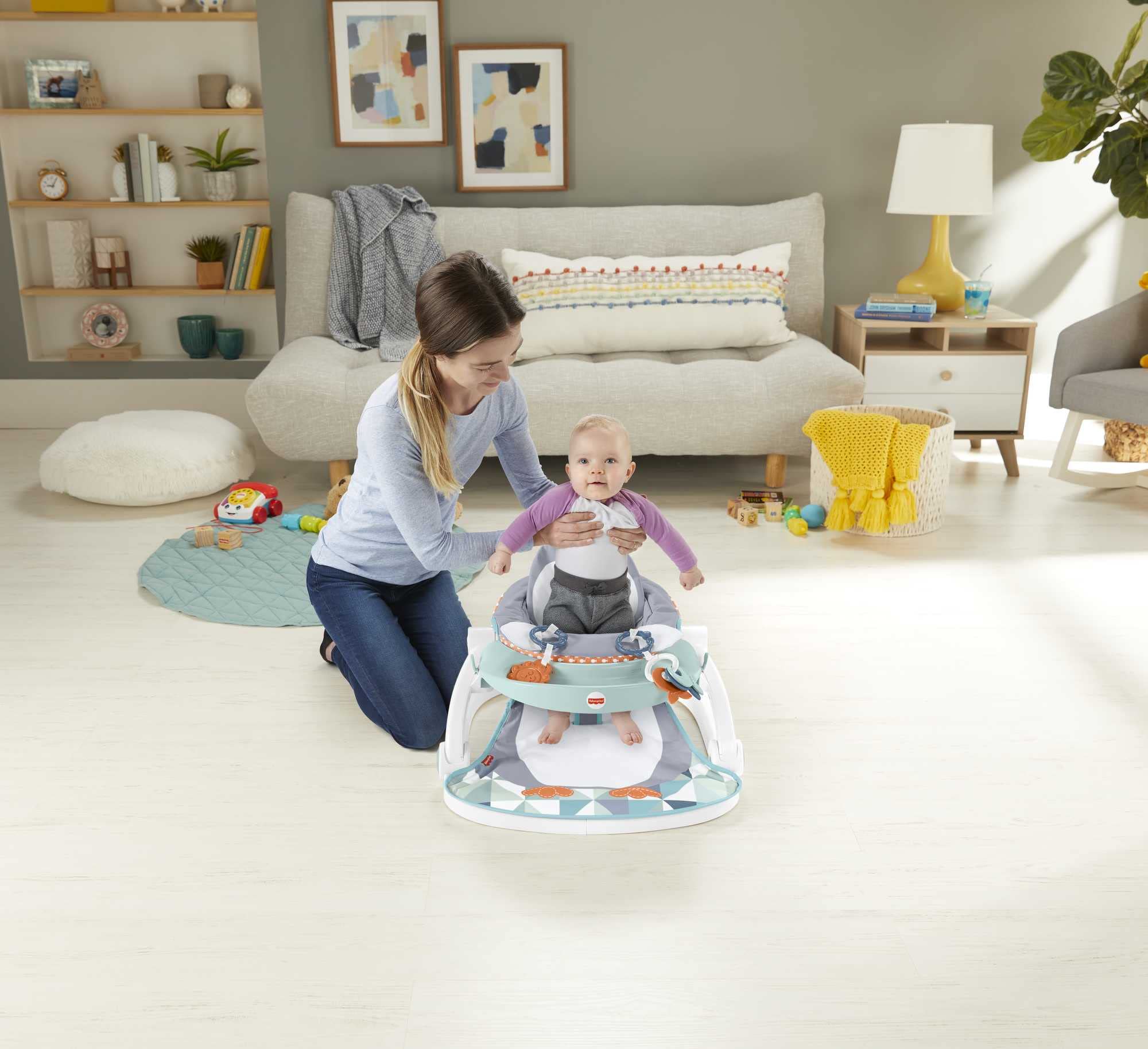 Fisher-Price siège d'activités Pliable, siège de Sol Portable pour bébé avec 2 Jouets d'éveil et Plateau Amovible, jusqu'à 11,3 kg, HBF27