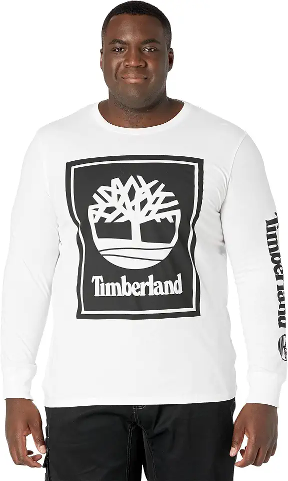 Timberland تيشيرت بقصة عادية للرجال من تمبرلاند، مجموعة شبابية بأكمام طويلة ومزين بشعار مكدس