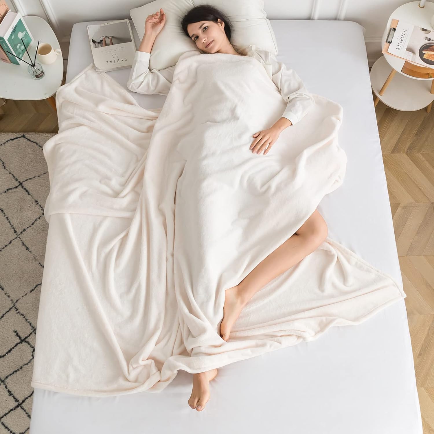 Large Fleece Throws and Blankets for Couch Cream Blanket Full Throw Blanket Ultra Soft Fuzzy