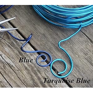 Heart Tree Topper in Rustic Grapevine and Pip Berries