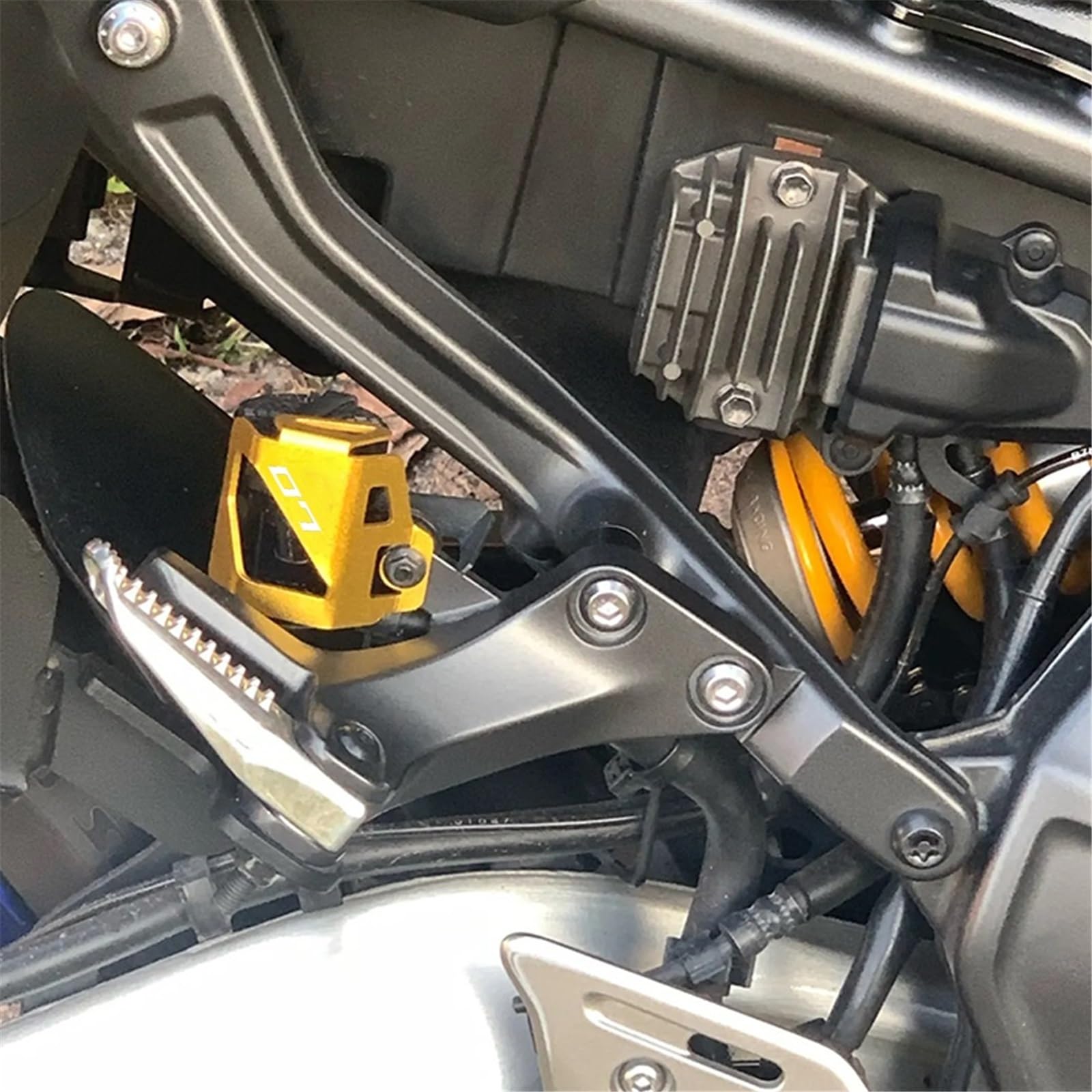 Tappo Serbatoio Olio Liquido Freno Per MT09 FZ09 MT-09 Mt09 2014-2020 2019 Accessori Moto Anteriore Freno Posteriore Tappo Fluido Olio Copertura Protezione