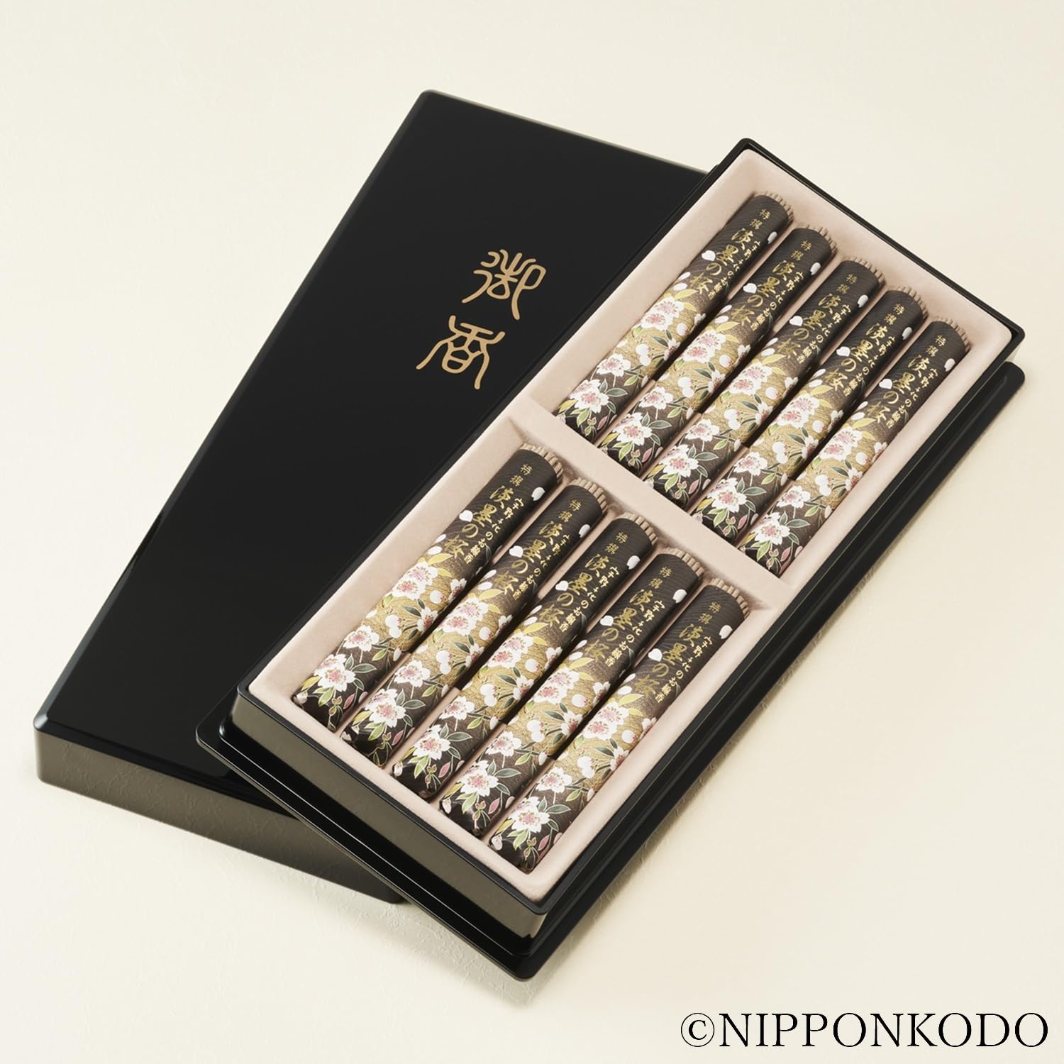 Amazon.co.jp: 宇野千代のお線香 特選淡墨の桜 塗箱短寸10入 線香 日本