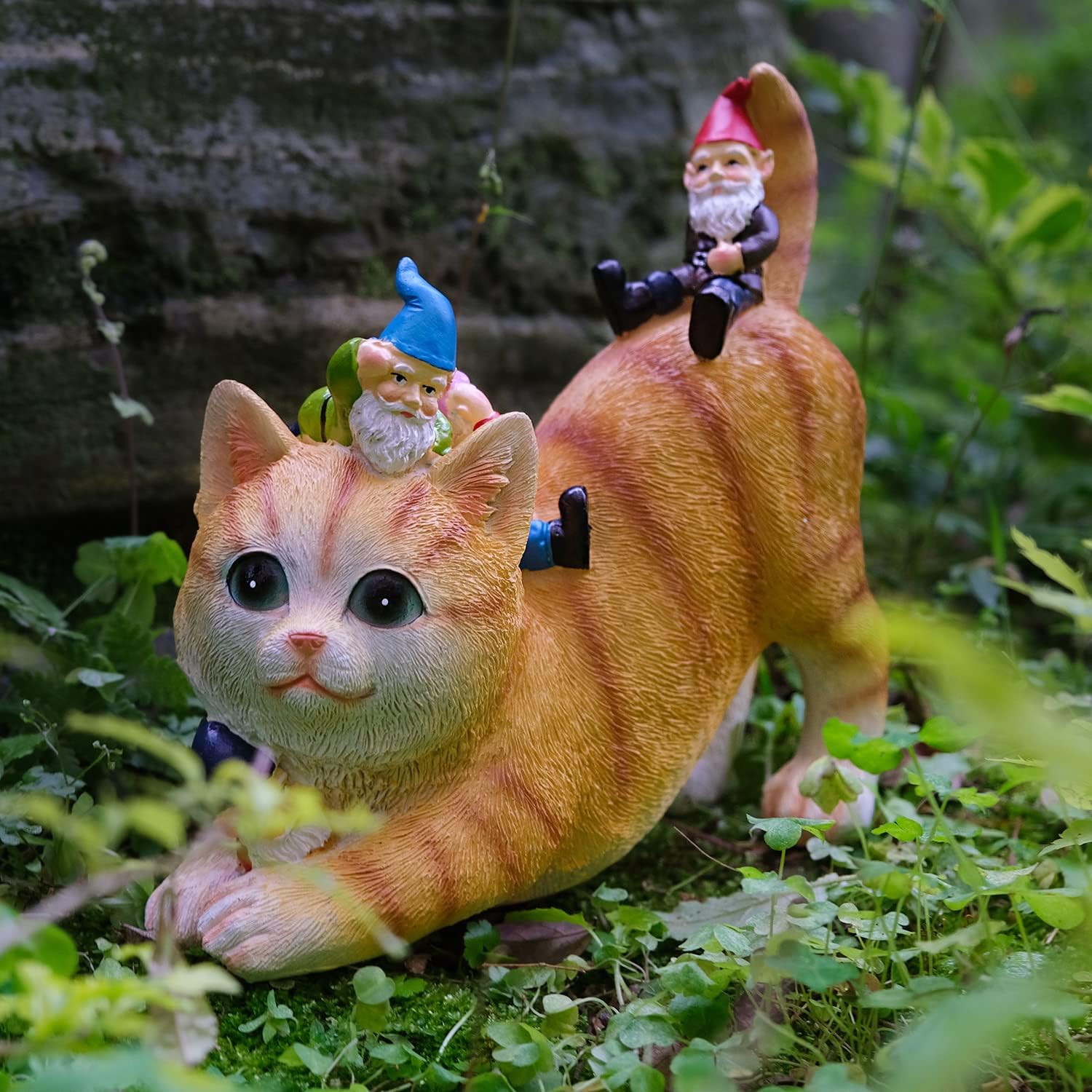 Artooz Cat Garden Gnome Statue, Funny Garden Cat with Gnome