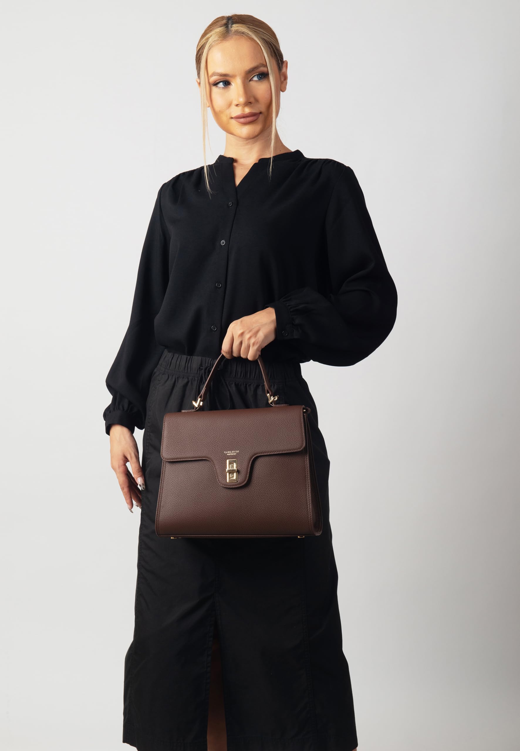 Carlheim, Gotland Genuine Leather collection, Estelle Genuine Leather Handbag (Brown)