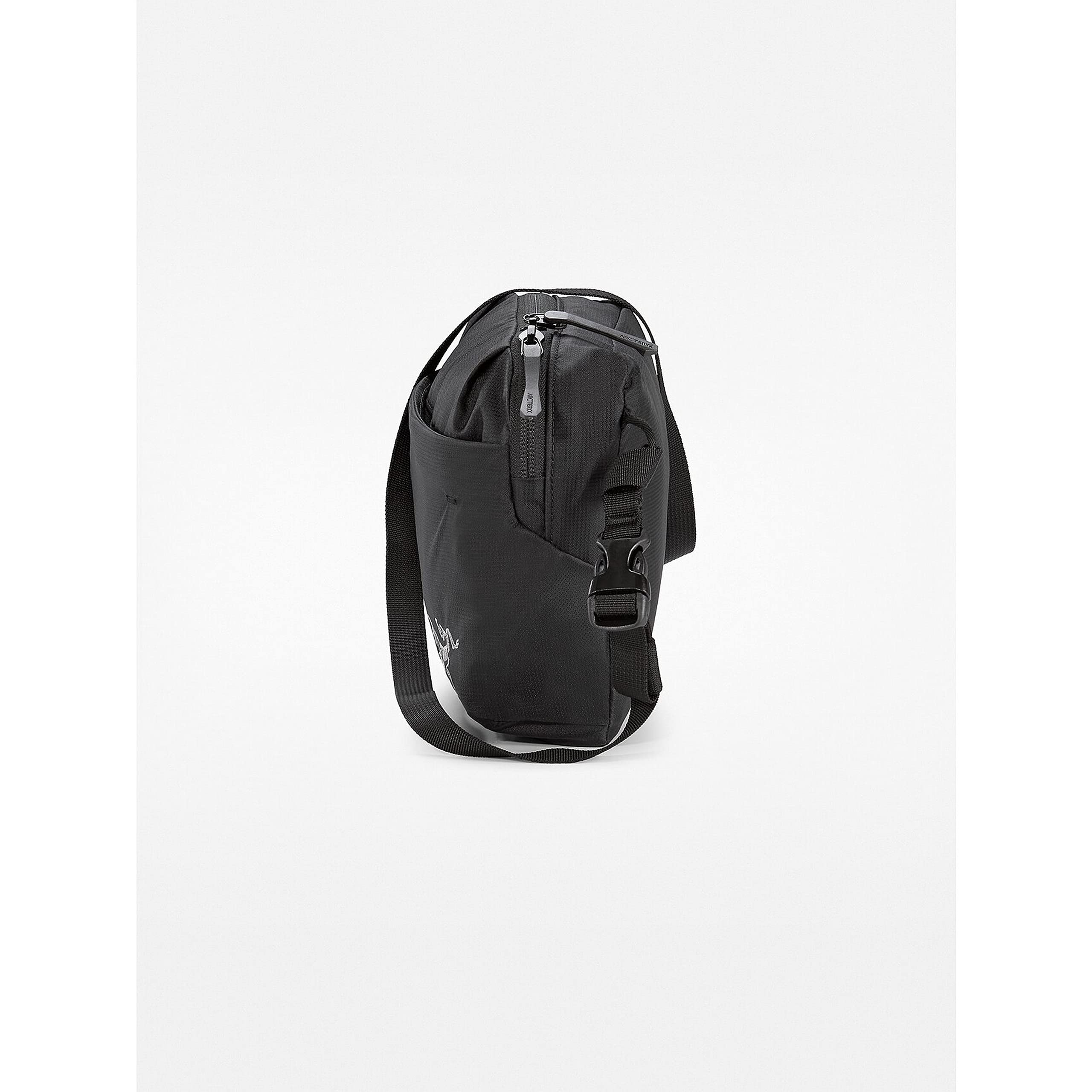 Amazon.co.jp: ARCTERYX(アークテリクス) ヒリアド6Lクロスボディ 