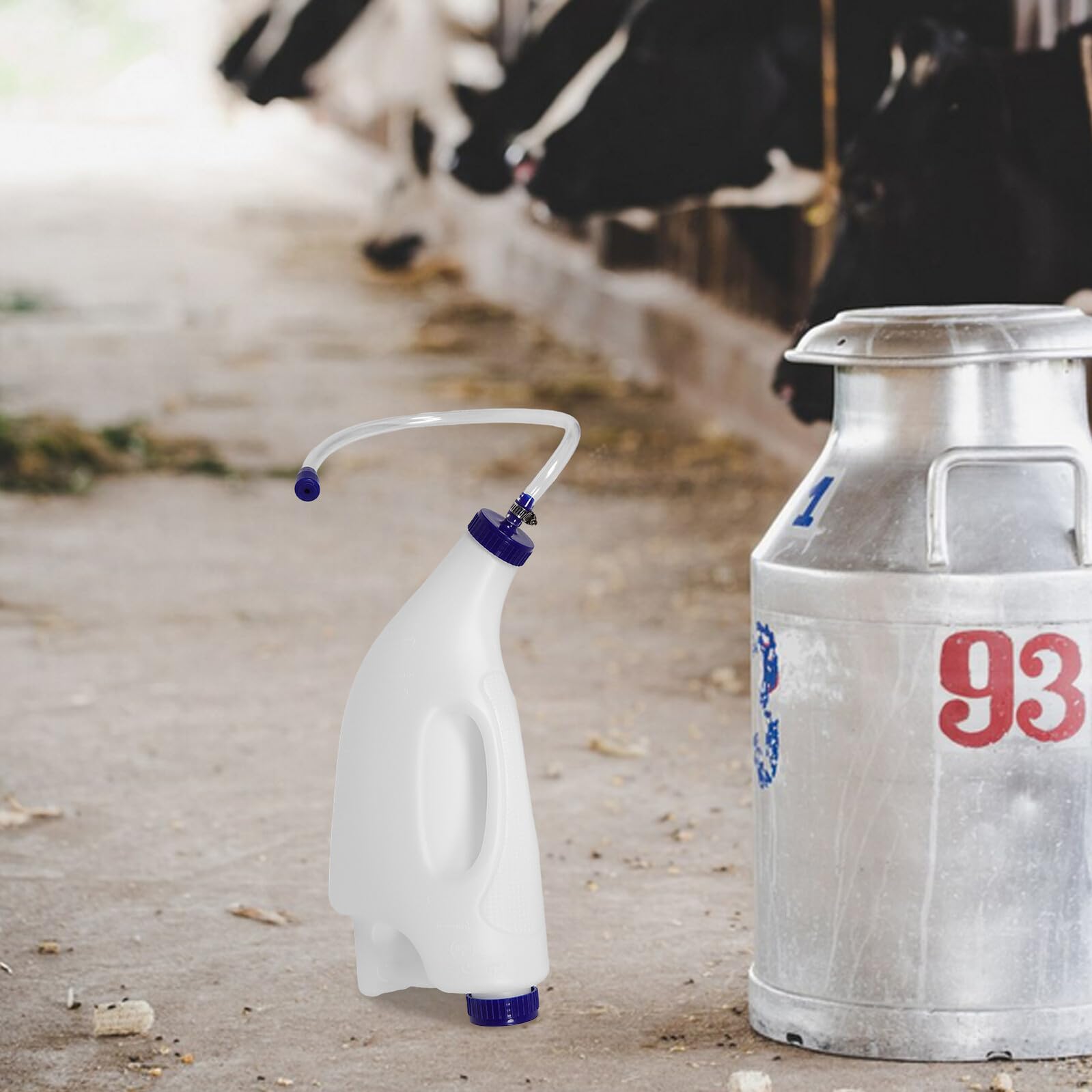 Biberon per Animali 4l in Plastica Bianco per Agnelli e Cuccioli | Set 1 Pezzo, Capacità Ampia, Design per Pulizia Facile, Uso in Allevamento