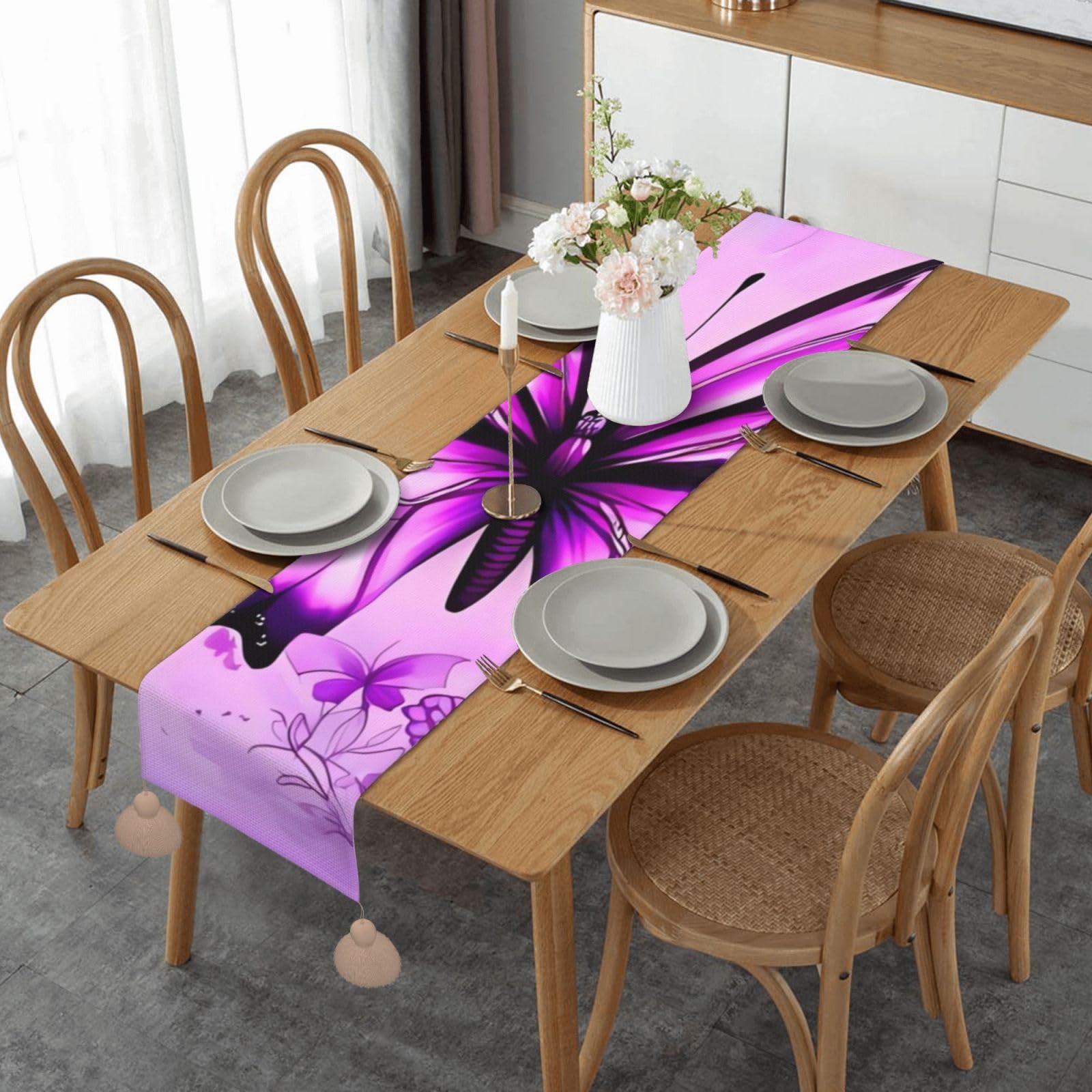 Chemin de table en lin violet imprimé papillons pour créer des souvenirs de fête