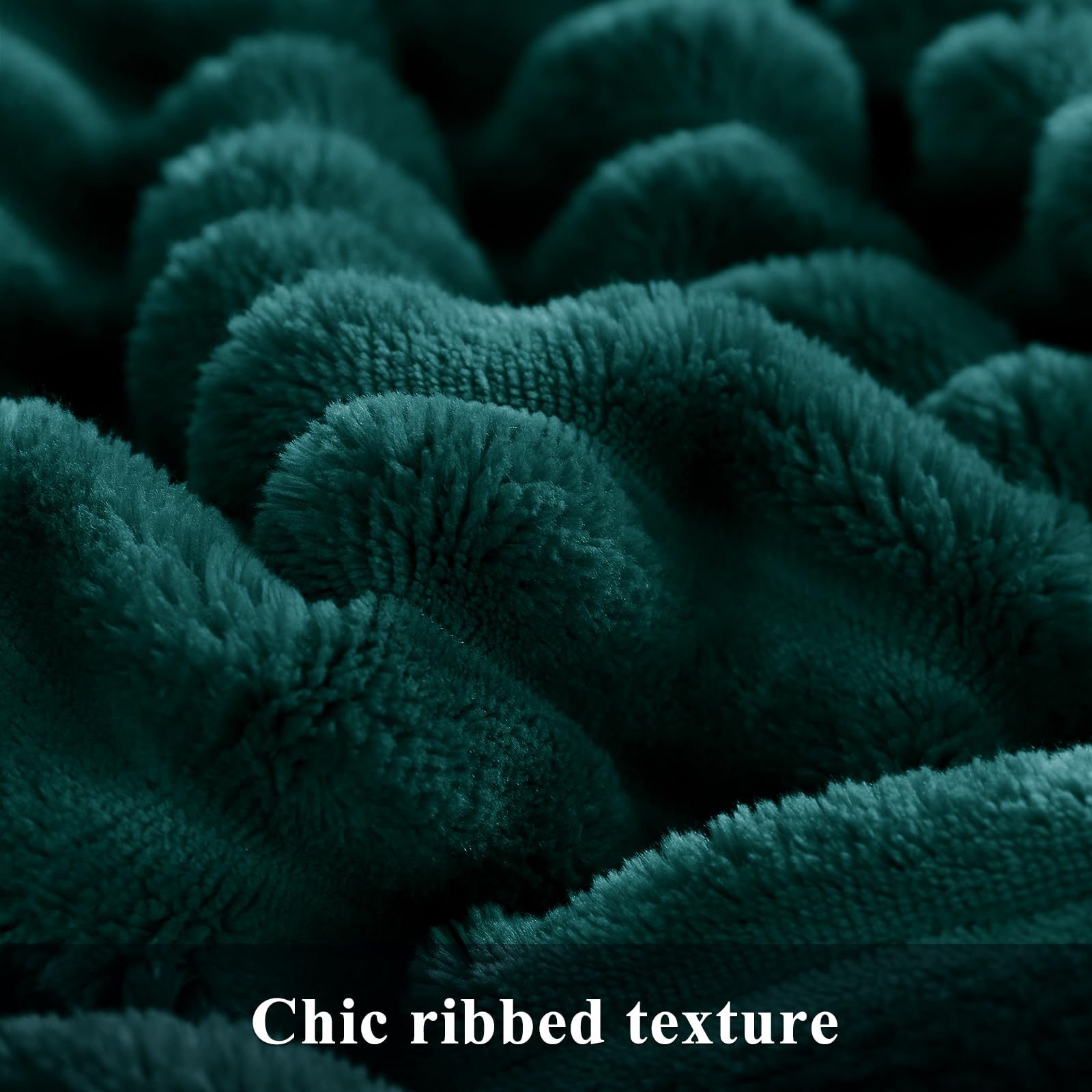 Aisbo Couverture Polaire Sherpa 150x200cm Vert Foncé, Couverture en Flanelle épaisse Couche et Confortable, Plaid Canape Fourrure Jeté de Canapé et aux Lits Chaude et Douce pour l'hiver Épais