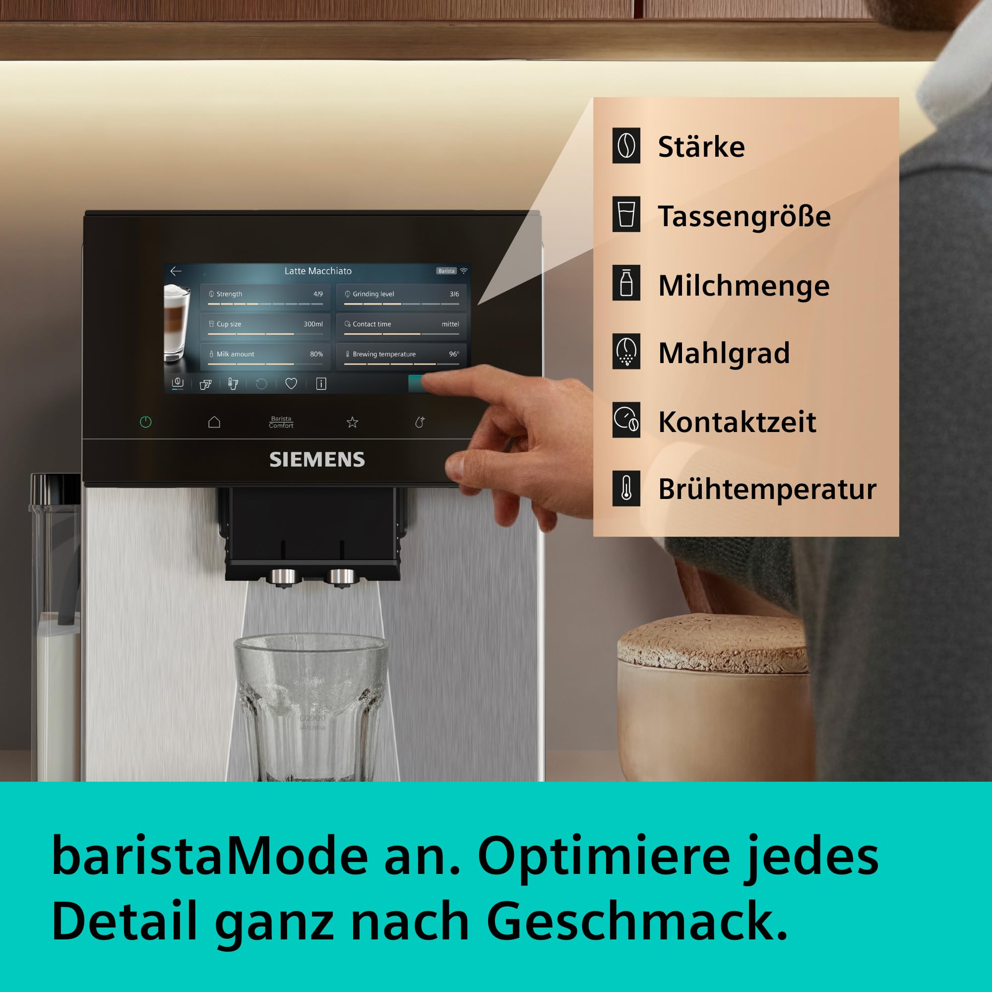 Siemens Kaffeevollautomat EQ900 iAroma, personalisierbare Einstellungen, präzises Mahlwerk, großes, intuitives Full-Touch-Display, Silber, TQ923E03