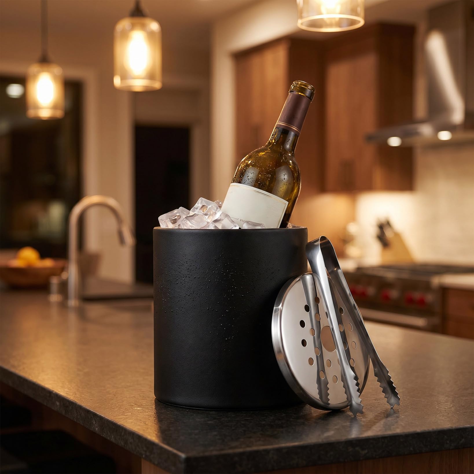DOITOOL Cubo de hielo con tapa, pinzas y colador, cubo de hielo aislado de acero inoxidable para barra de cóctel, ideal para cócteles, fiestas, vino frío, champán (negro)