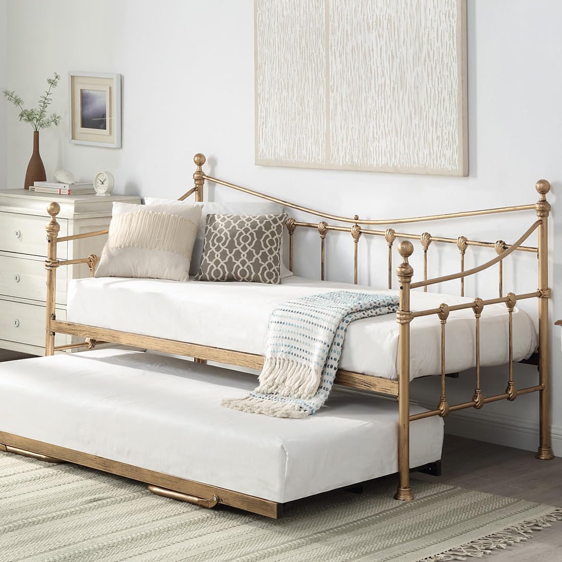 NEWNHAM CLASSIC VICTORIAN STYLE LIVING ROOM BEDROOM METAL DAY BED FRAME w GUEST TRUNDLE (Brass)