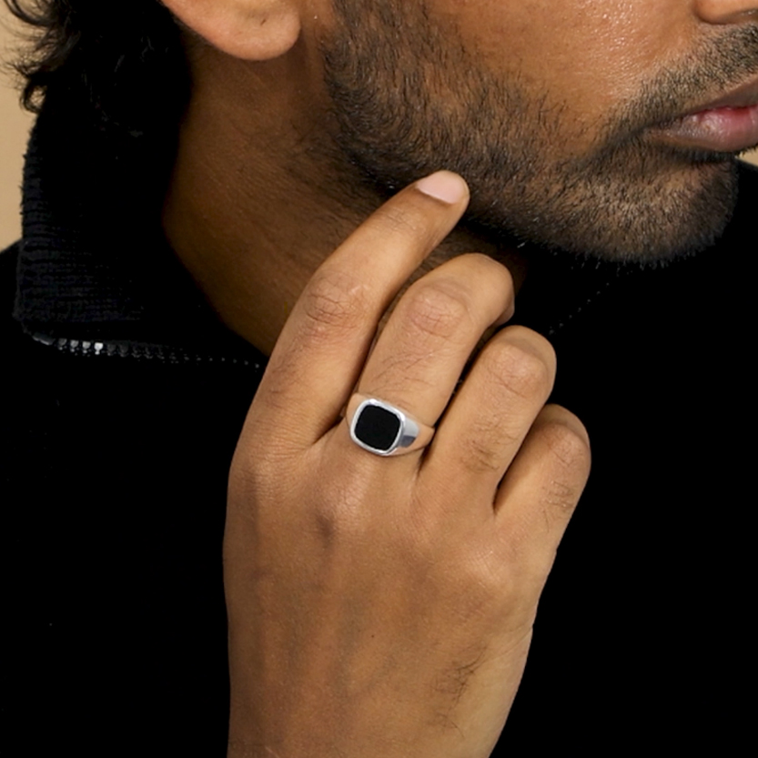 Amberta Zegelring Zwart Onyx Sterling Zilver 925 voor Heren | Zwart Zilveren Biker Ringen Voor Heren: Ringmaat 26