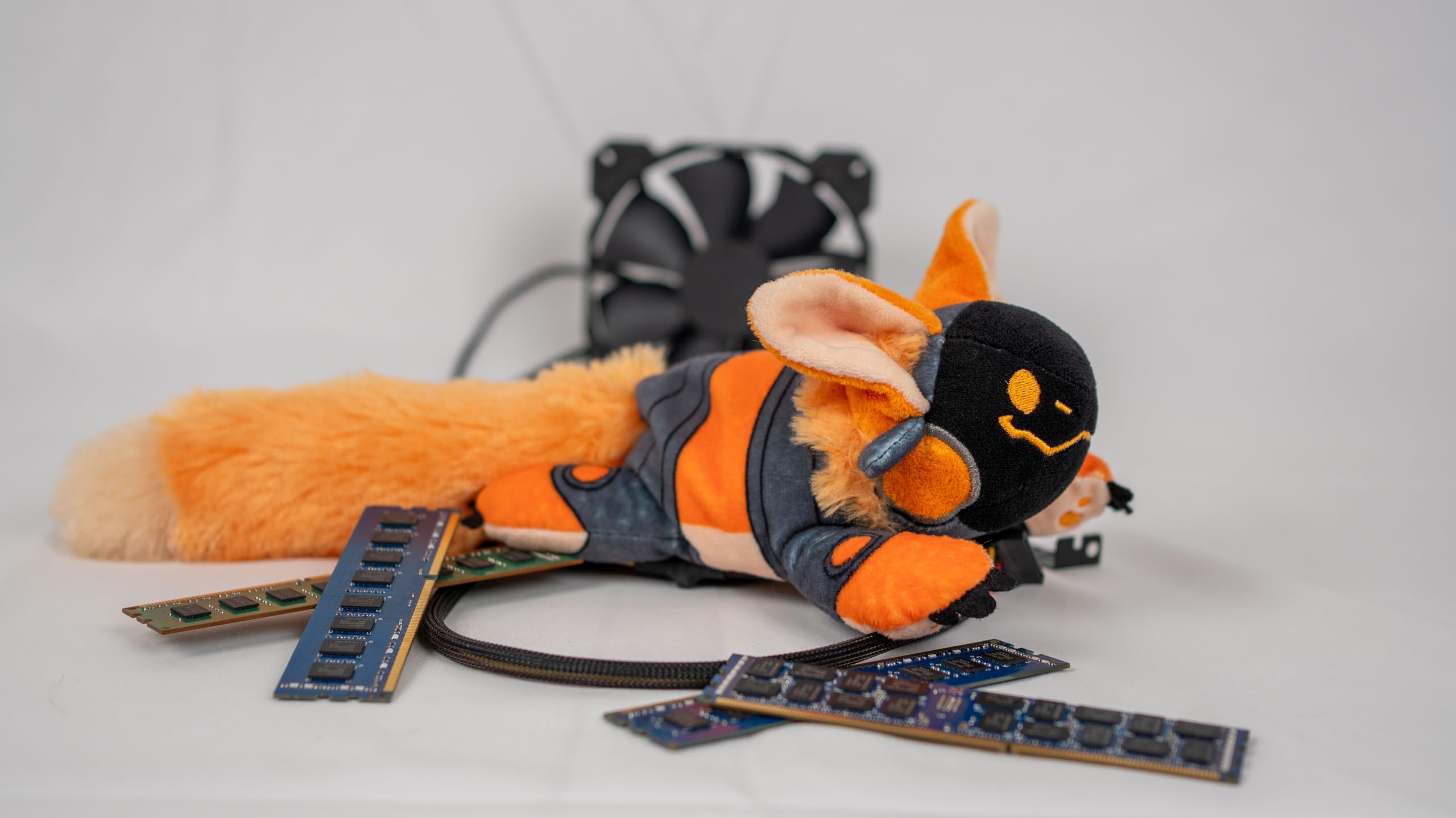 Amazon.co.jp: Boss Monsta Protogen Protobean ぬいぐるみ (オレンジ