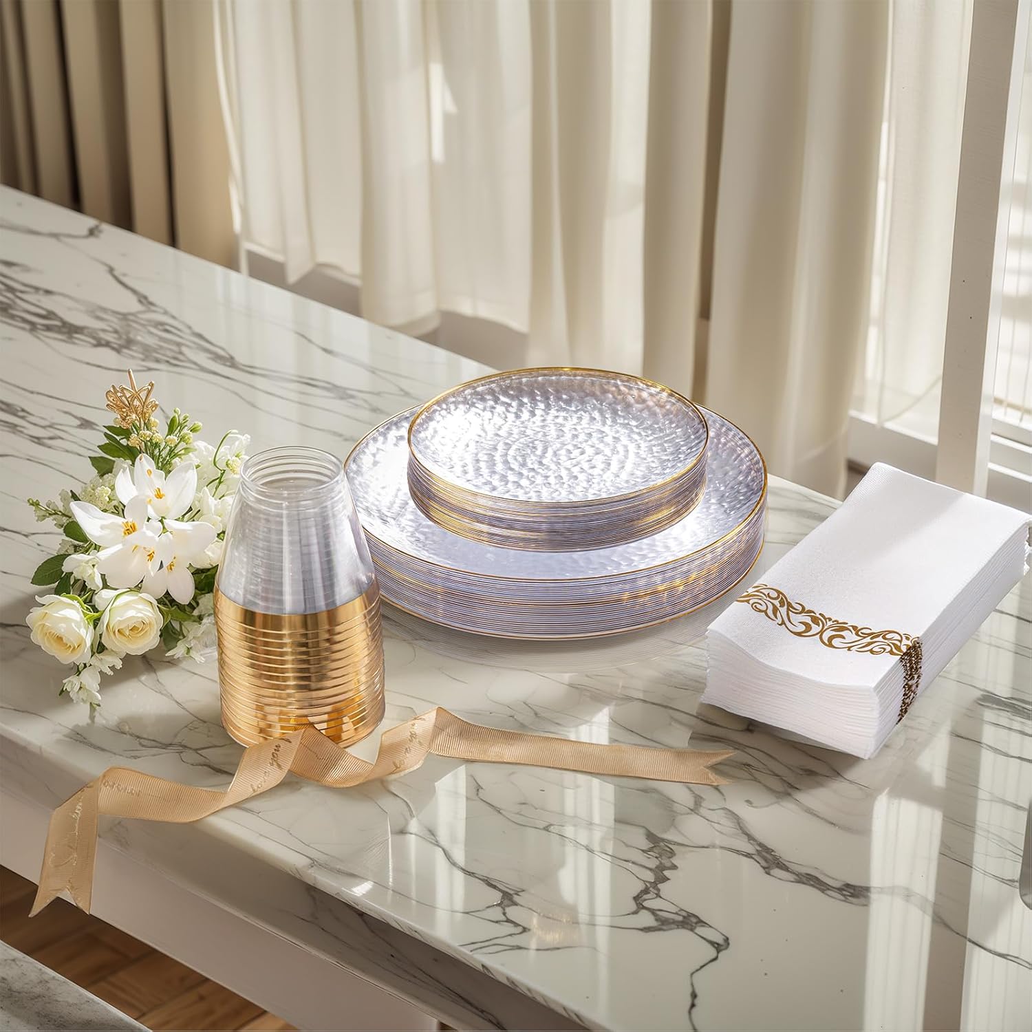 DaYammi 100 Pcs Clear Gold Plastic Plates, Hammered Party Plate, Fancy Plastic Plates Disposable Clear Disposable Dessert Platos, 7 Inch Heavy duty Plastic Dessert Platos for Party & Wedding - Image 2