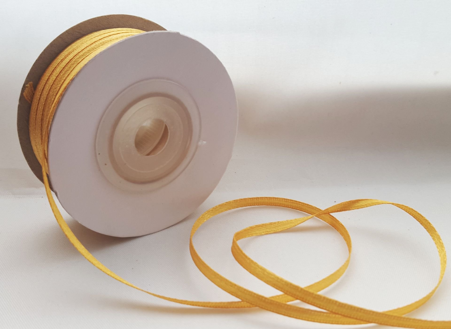 Sheer Class Gold 3Mm Double Sided Satin Ribbon 50M