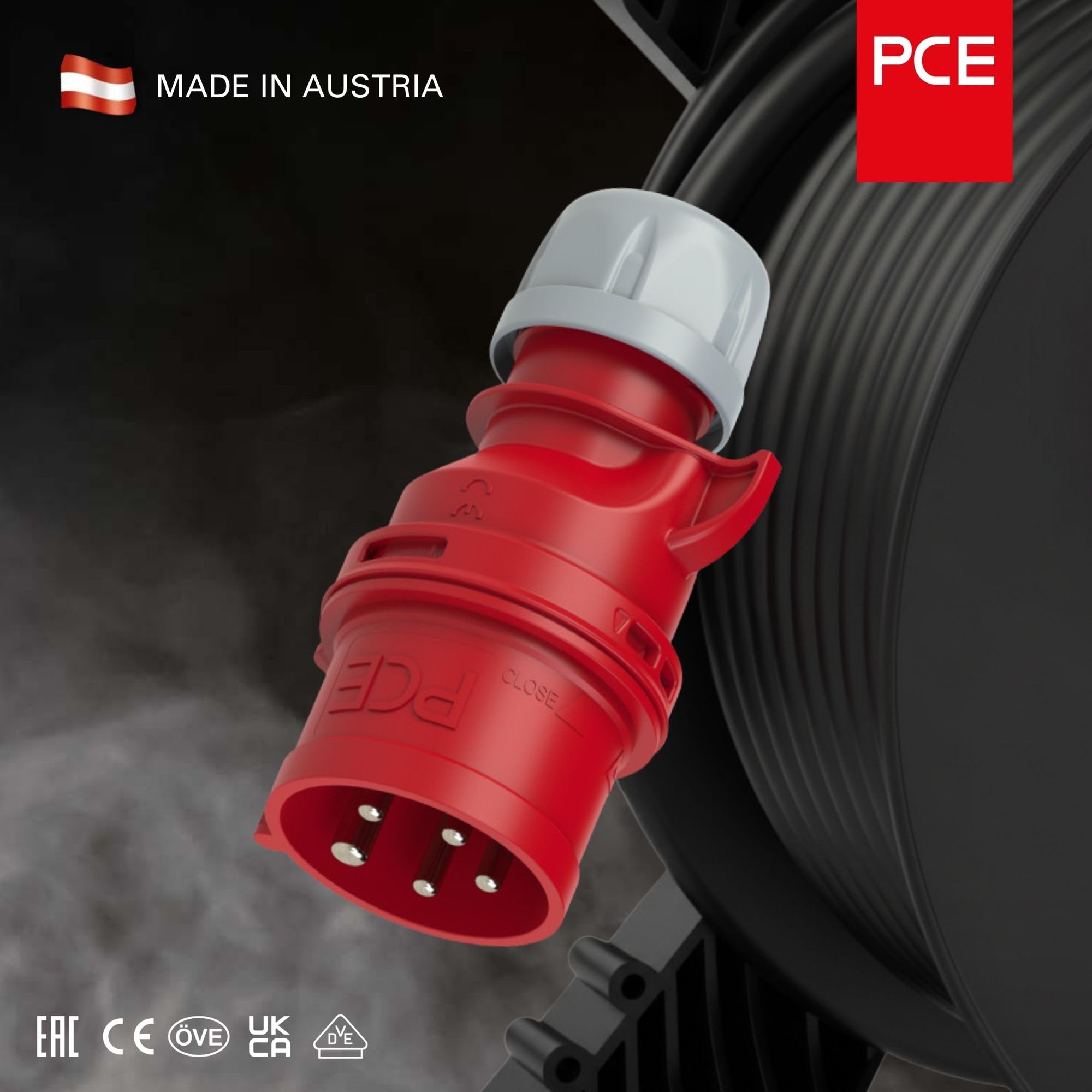 PCE 7025-6 Invertitore di Fase CEE 32A 5 Poli 6h IP44/IP54 Shark | Spina industriale 400V in PA6, morsetti a vite, contatti nichelati, ideale per cantieri e impianti trifase