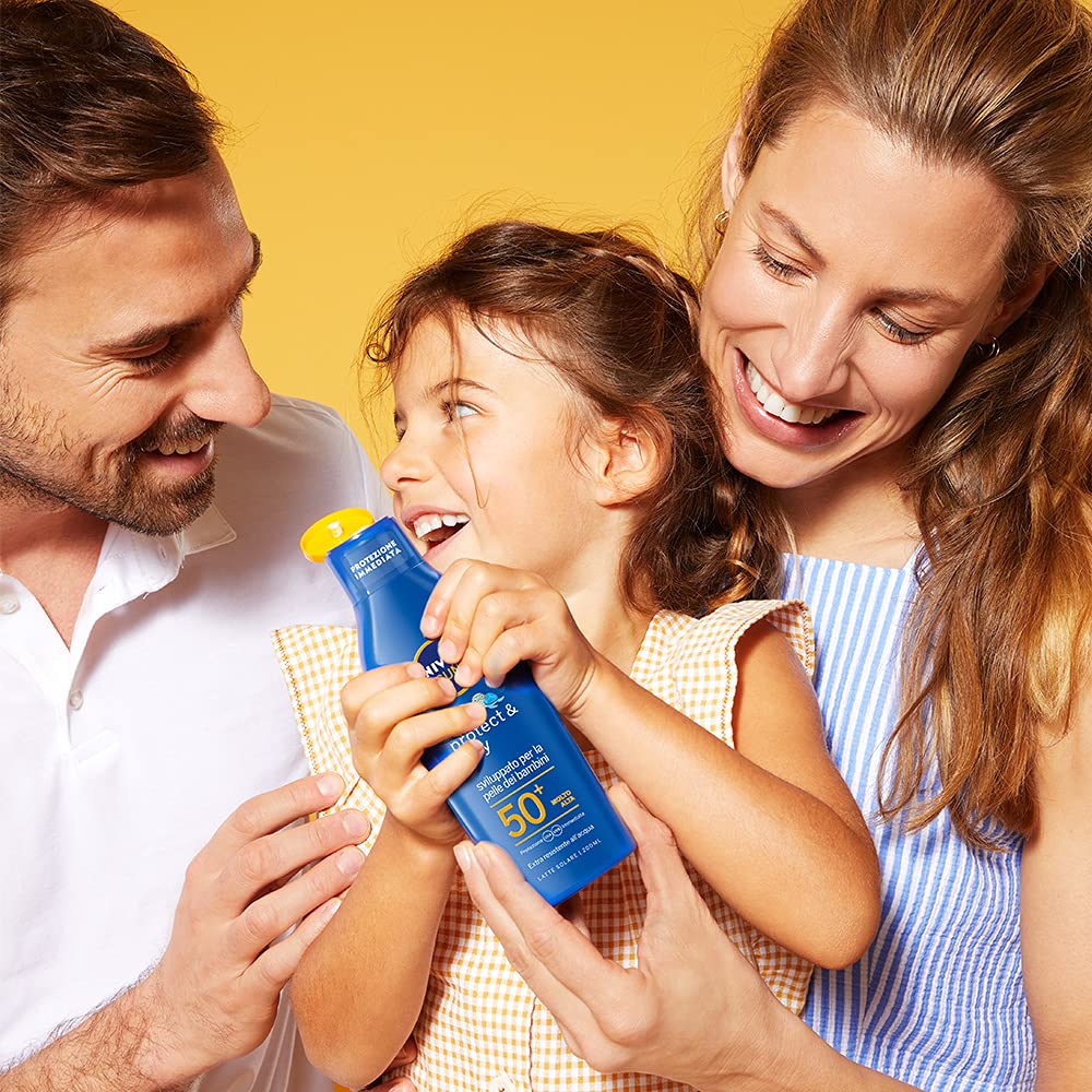 NIVEA SUN Latte Solar Kids Protect & Care SPF 50+ 2 x 200 ml, ochrona przed słońcem dla dzieci wyjątkowo wodoodporny, krem przeciwsłoneczny dla dzieci od 3 lat