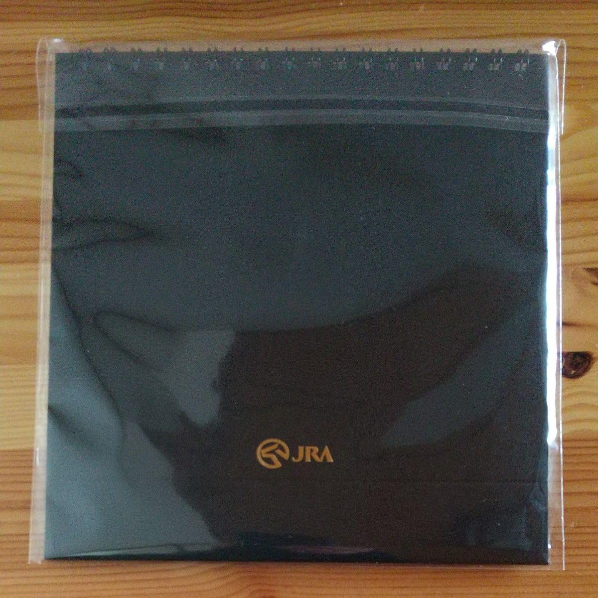 非売品イクイノックス JRA 卓上カレンダー Amazon.co.jp: イクイノックス 卓上カレンダー 2025年JRA