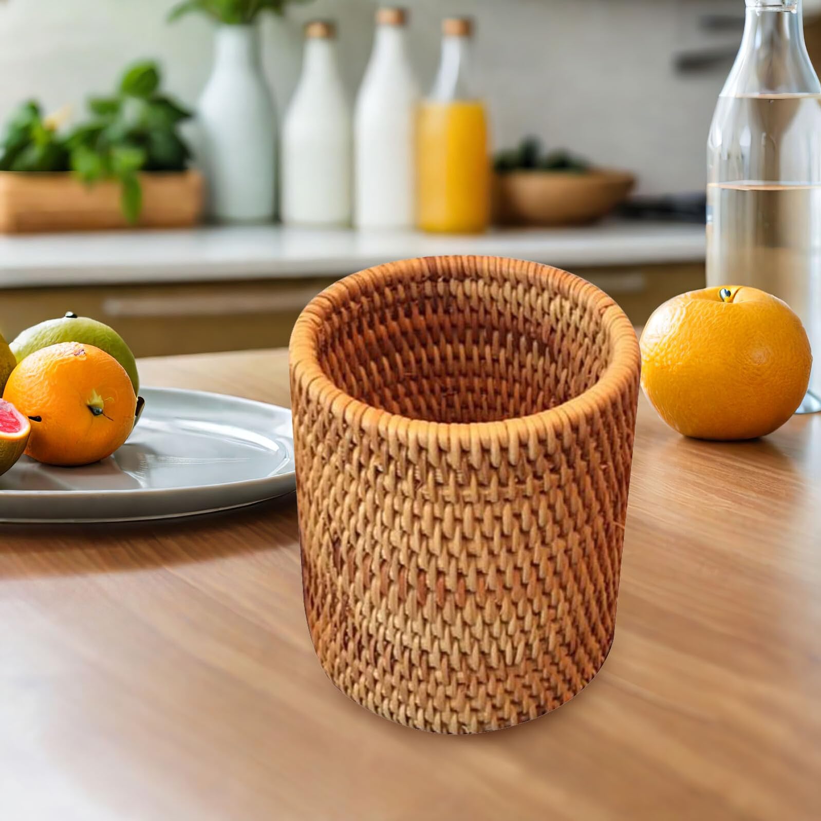 Healifty Contenitore Cilindrico in Vimini Intrecciato Per Set Da Tè Organizer Scrivania Ufficio E Porta Penne Cesto Multiuso in Rattan Naturale Per Casa E Ristorante 3.15X3.15X3.94In