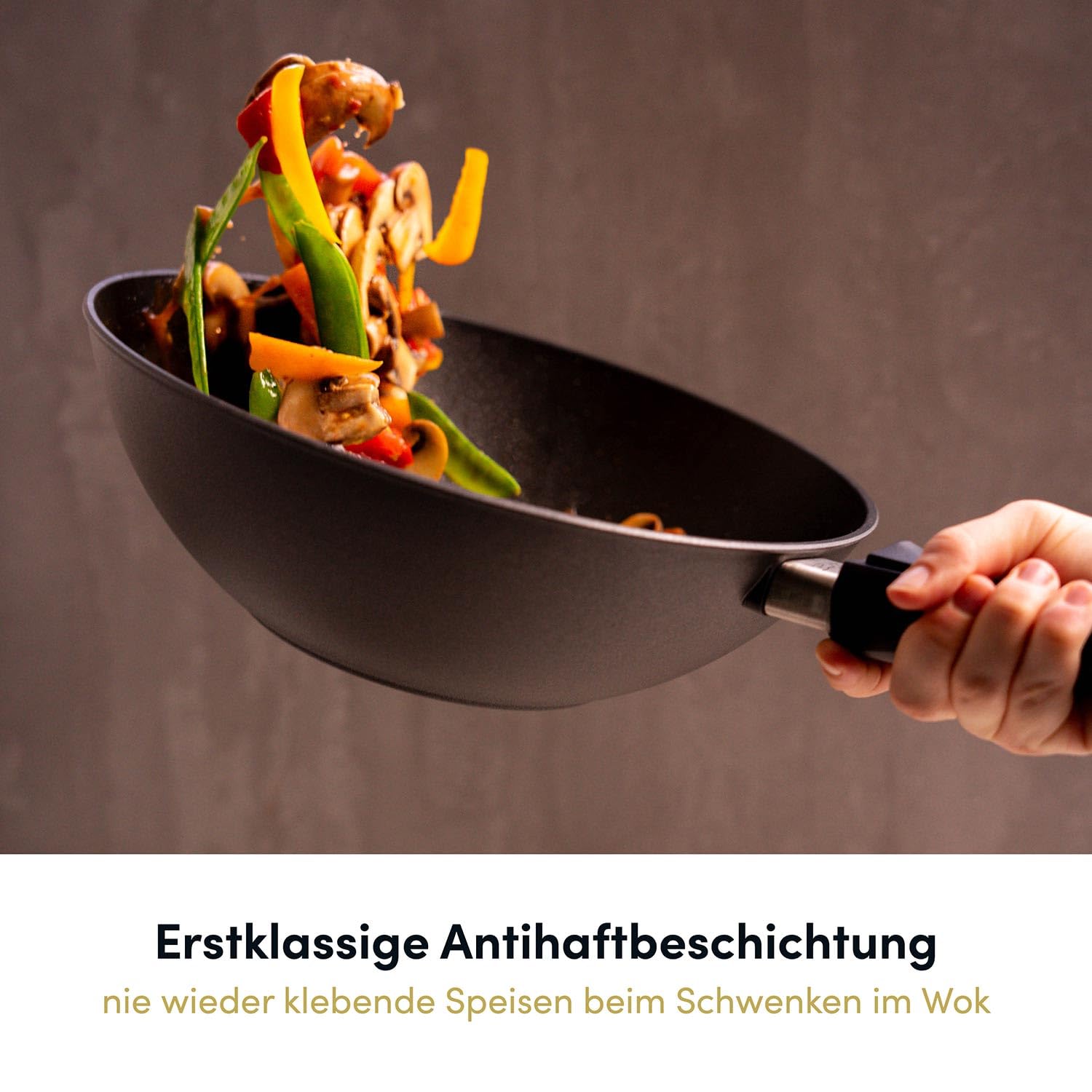 Hoffmann Wokpfanne by Bernd Zehner, Ø 30 cm, verzugsfreier Handguss, Keramikbeschichtung, Induktionsgeeignet, Backofenfest bis 240°C, Antihaftbeschichtet, Aluminium (mit Deckel)
