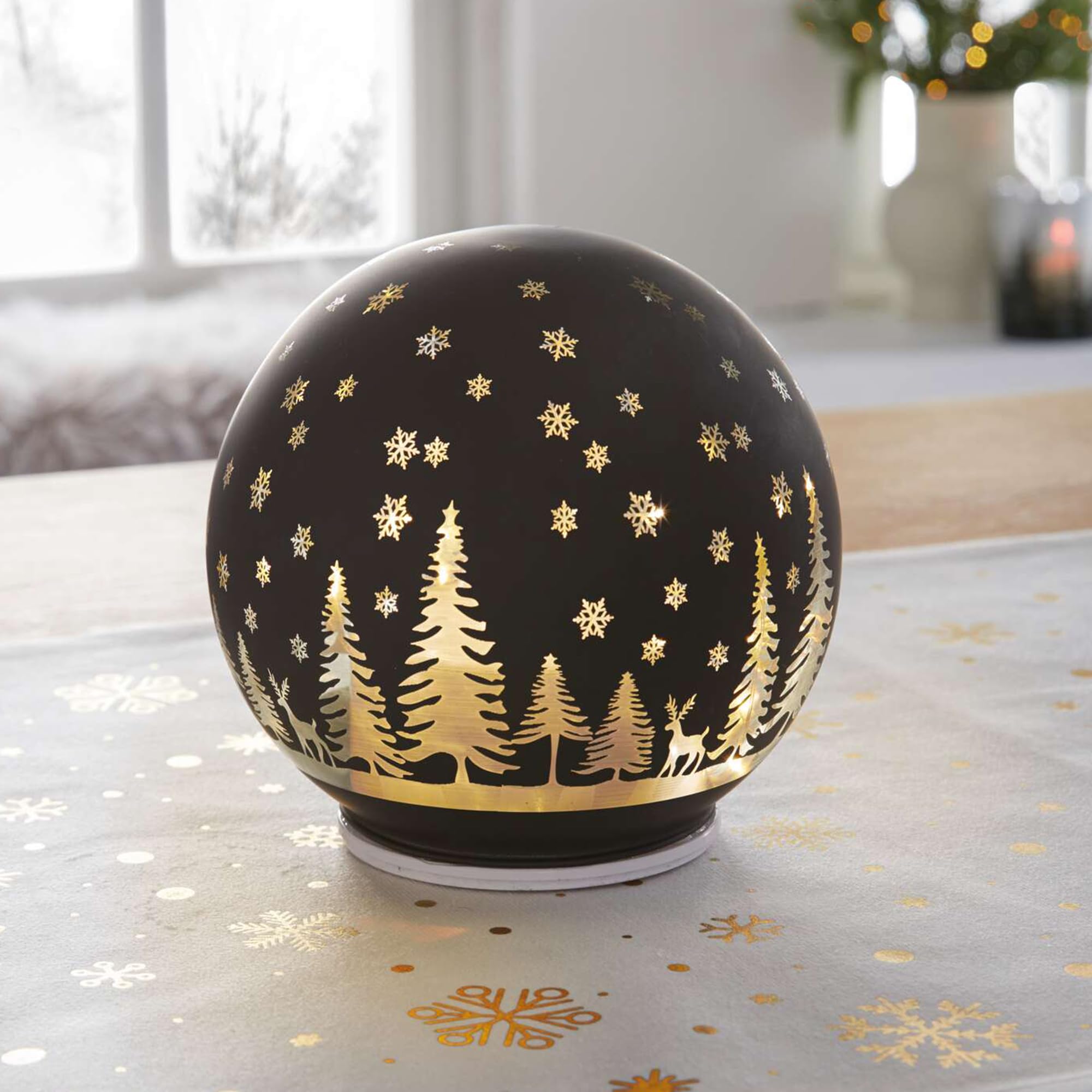 FRANK FLECHTWAREN LED-Kugel Winternacht – Metall Design – Warmweiße LEDs – Stimmungslicht – Weihnachtsdeko für Wohnräume oder Fensterbank