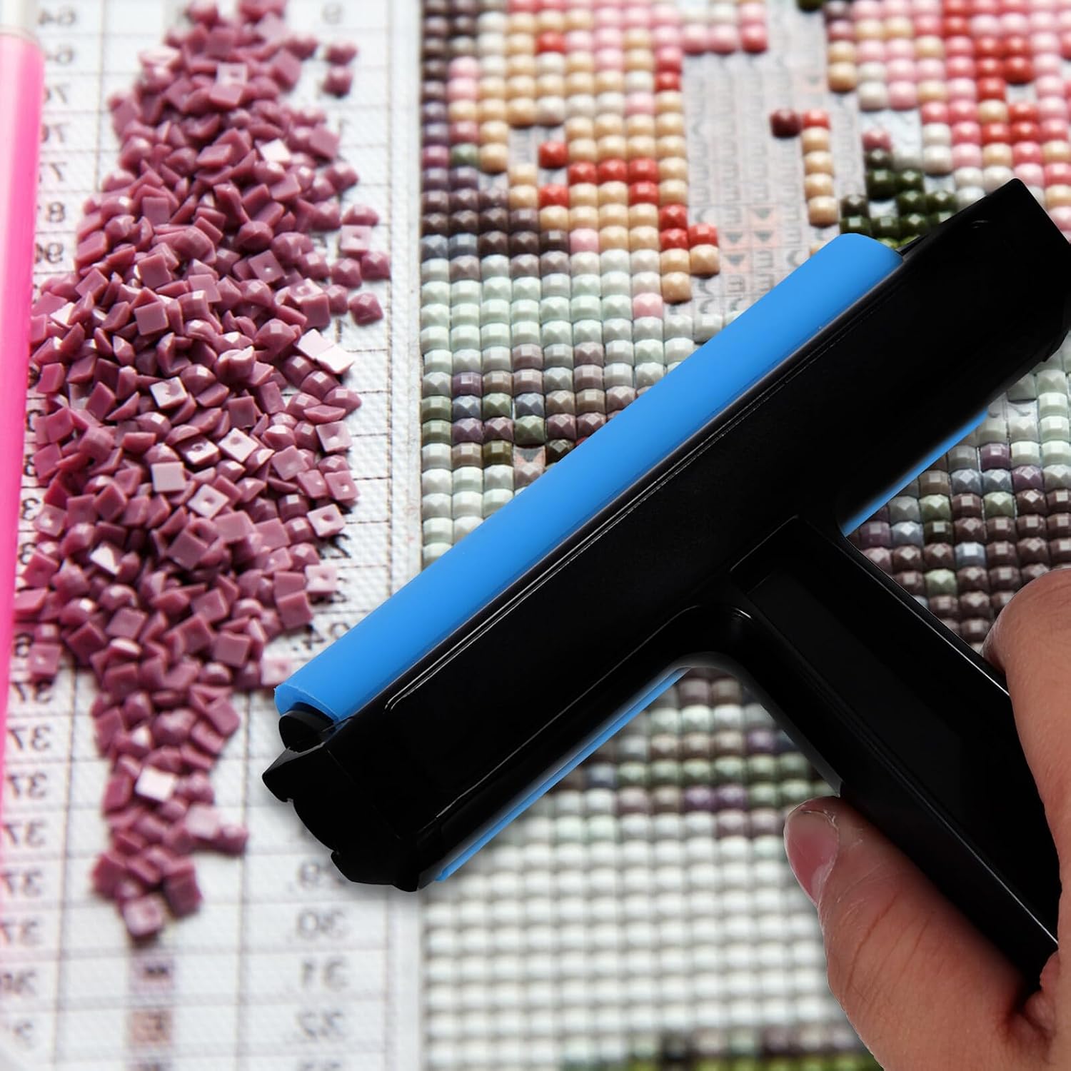 ARTIBETTER Portable Manual Roller Blue Plastic Handheld Roller for Diamond Art and Printmaking Lightweight Glue Spreader for Smooth Surfaces and Craft Projects