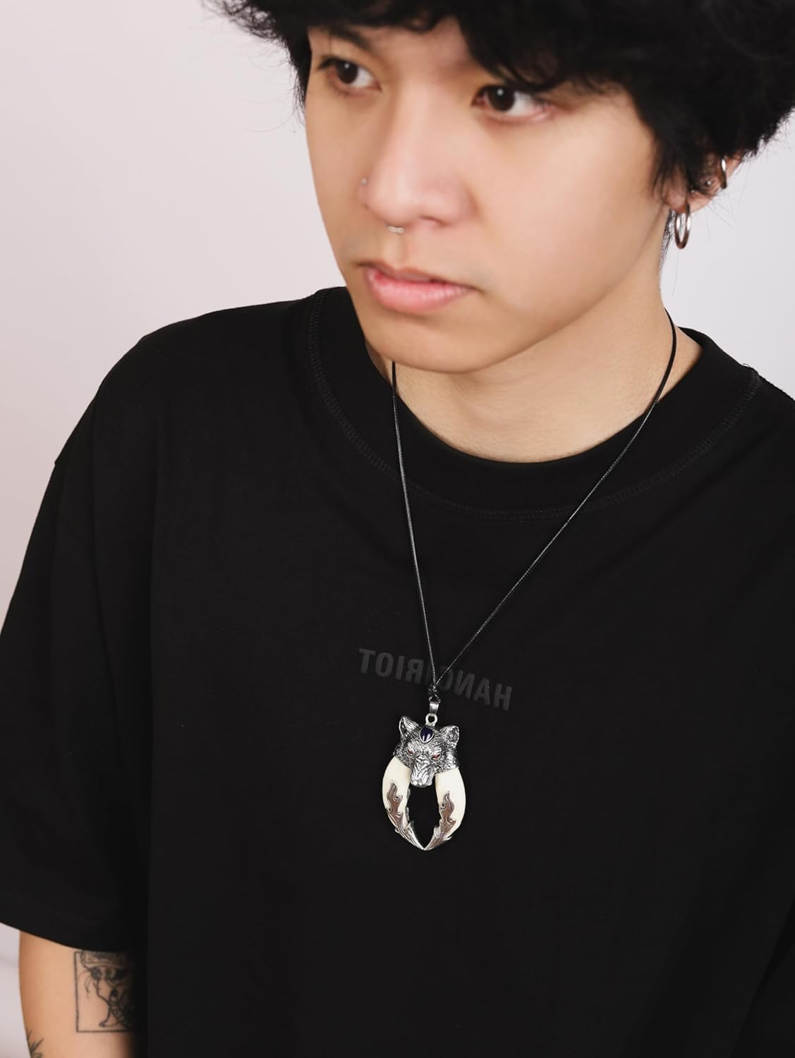 HAQUIL Wolf Tooth Pendant Necklace, Norse Viking Wolf Head Necklace Punk Animal Jewelry Gift for Men - Image 7