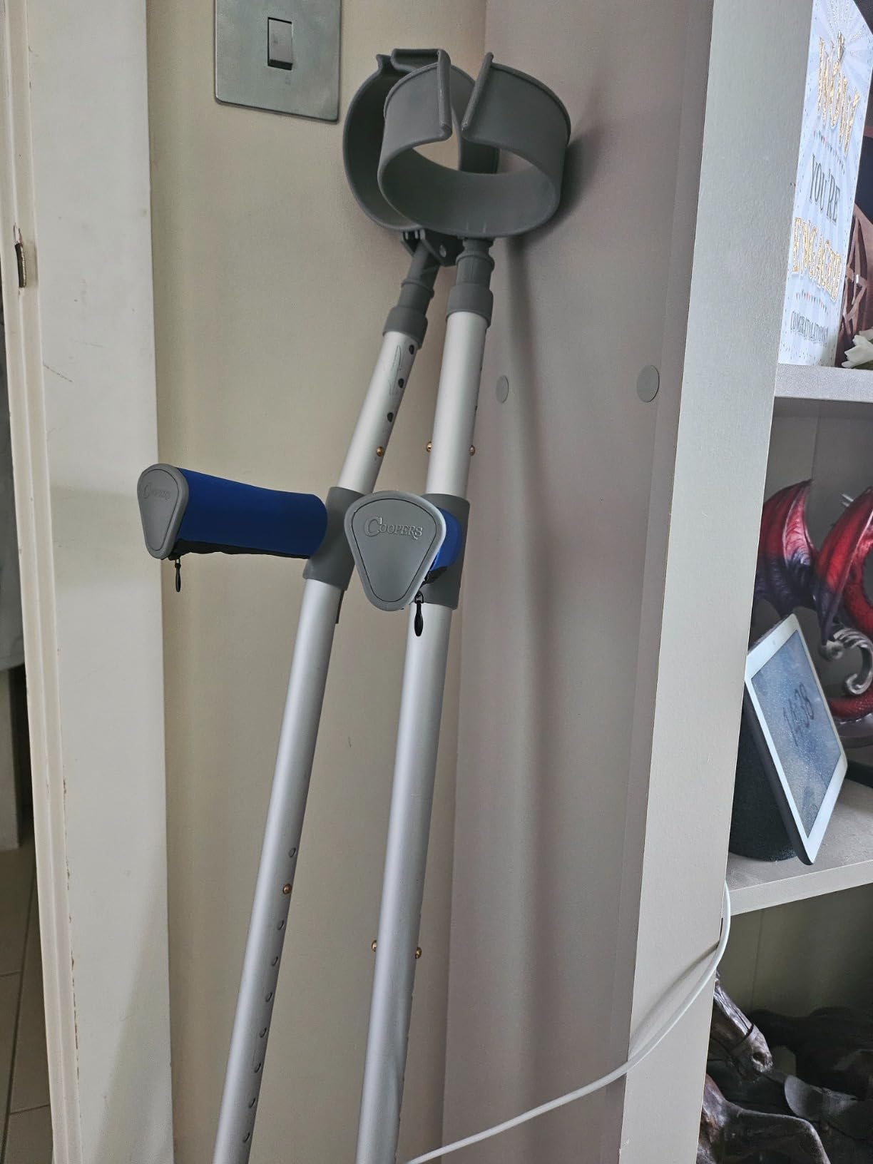 Lifeswonderful Pair of Blue Padded Neoprene Crutch Handle Grip Covers