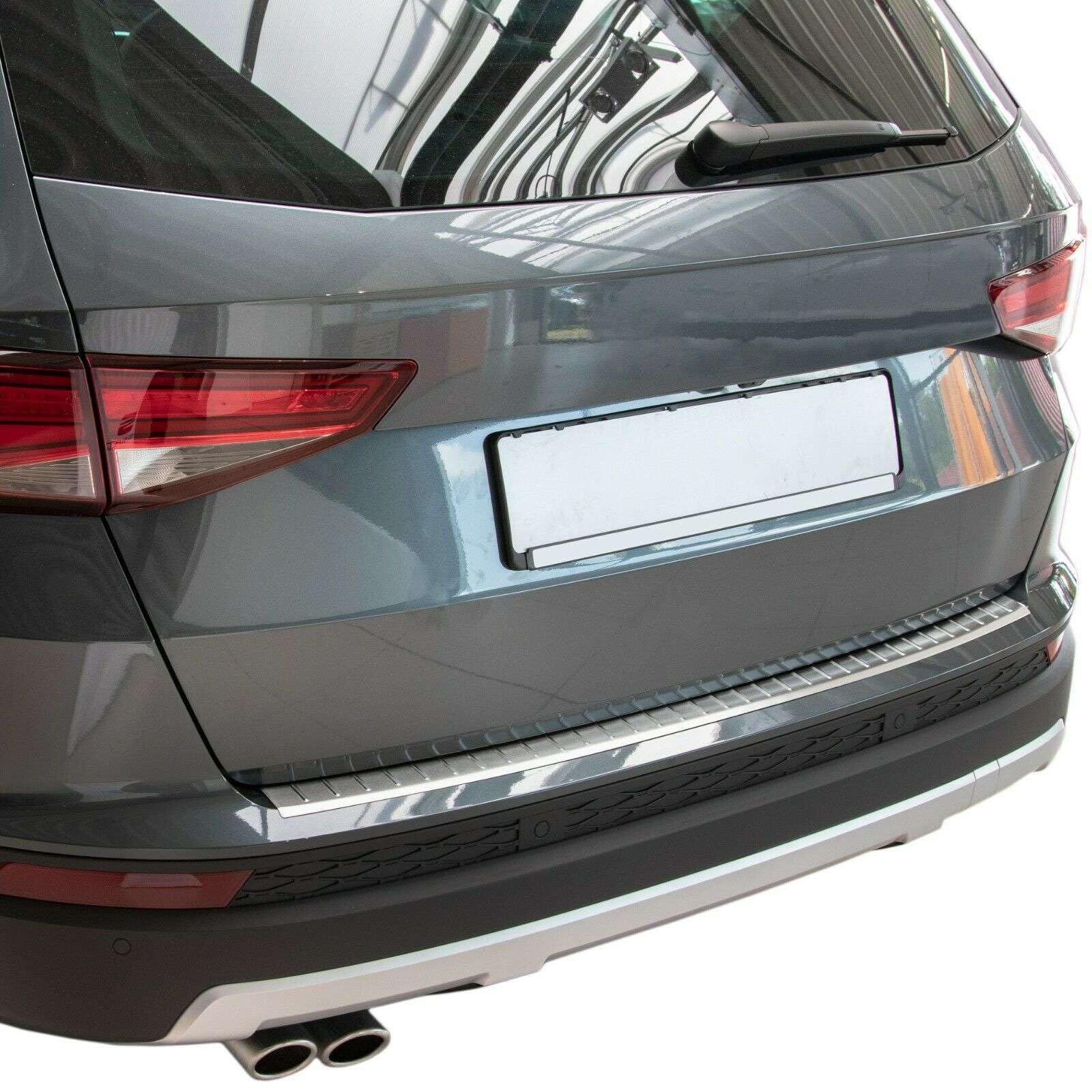 RECAMBO Edelstahl Ladekantenschutz - passend für Seat Ateca | BJ ab 2016 2-teiliges Set in gebürsteter Optik für Stoßstange innen & außen mit strukturierter Oberfläche & Klebemontage