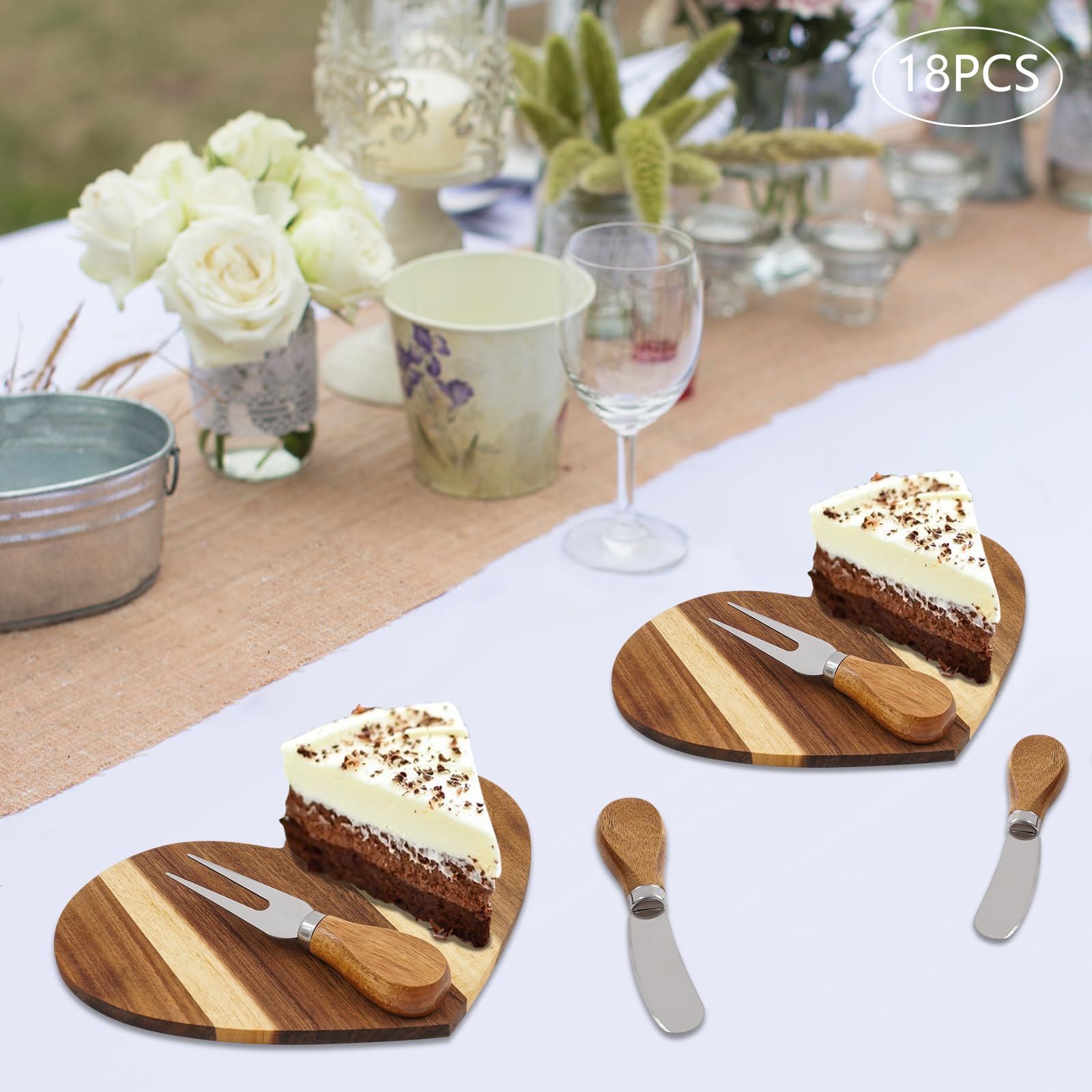 Lot de planches à fromage en bois d'acacia en forme de cœur pour 18 invités