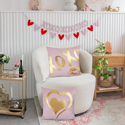 Miniatura 3 de Bonhause Juego de 2 fundas de almohada para el día de San Valentín de 18 x 18 pulgadas papel de aluminio dorado con forma de corazón XOXO y labios