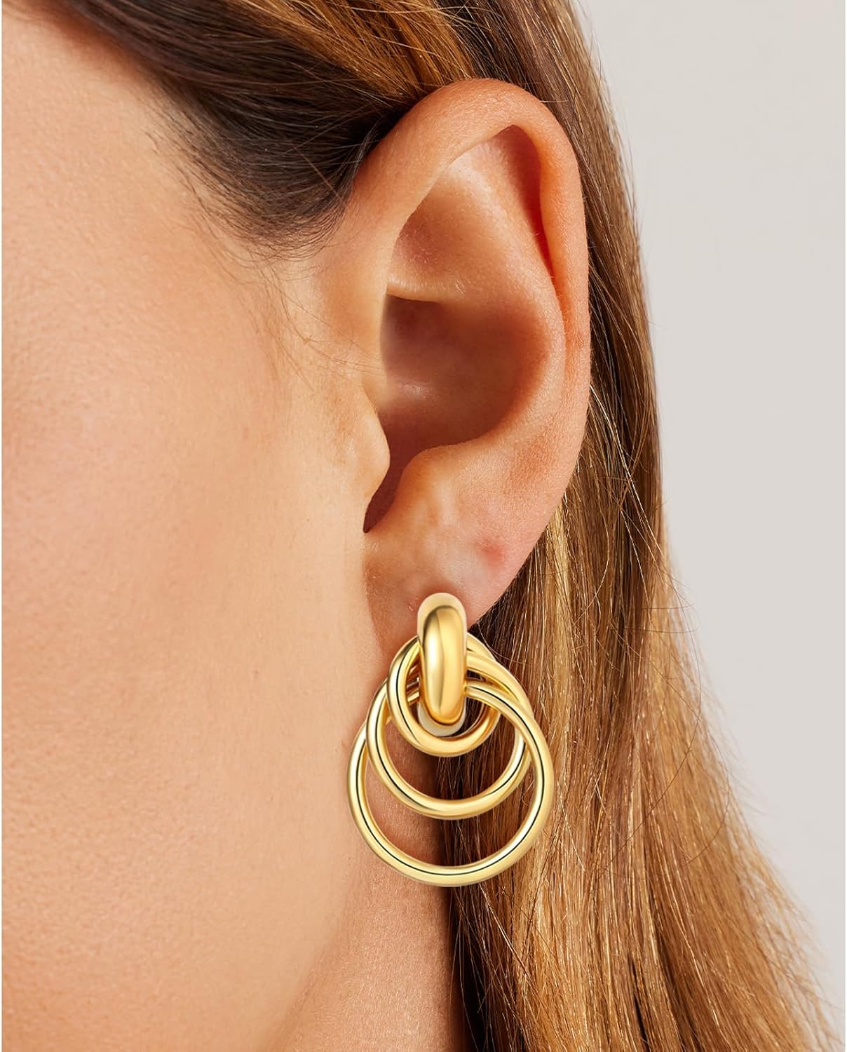 Chunky Gold Earrings for Women - 18K Gold Plated Drop Earrings Dangle, Lightweight Circle Link Chain Statement Earrings for Lady Girls Trendy Jewelry Christmas Birthday Gifts - Image 3