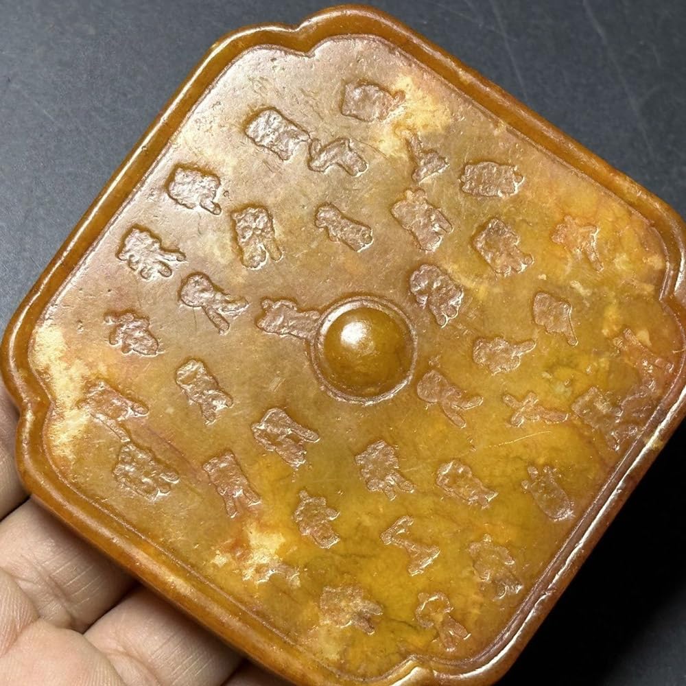 Colección de adornos colgantes Yubi de piedra de jade antigua