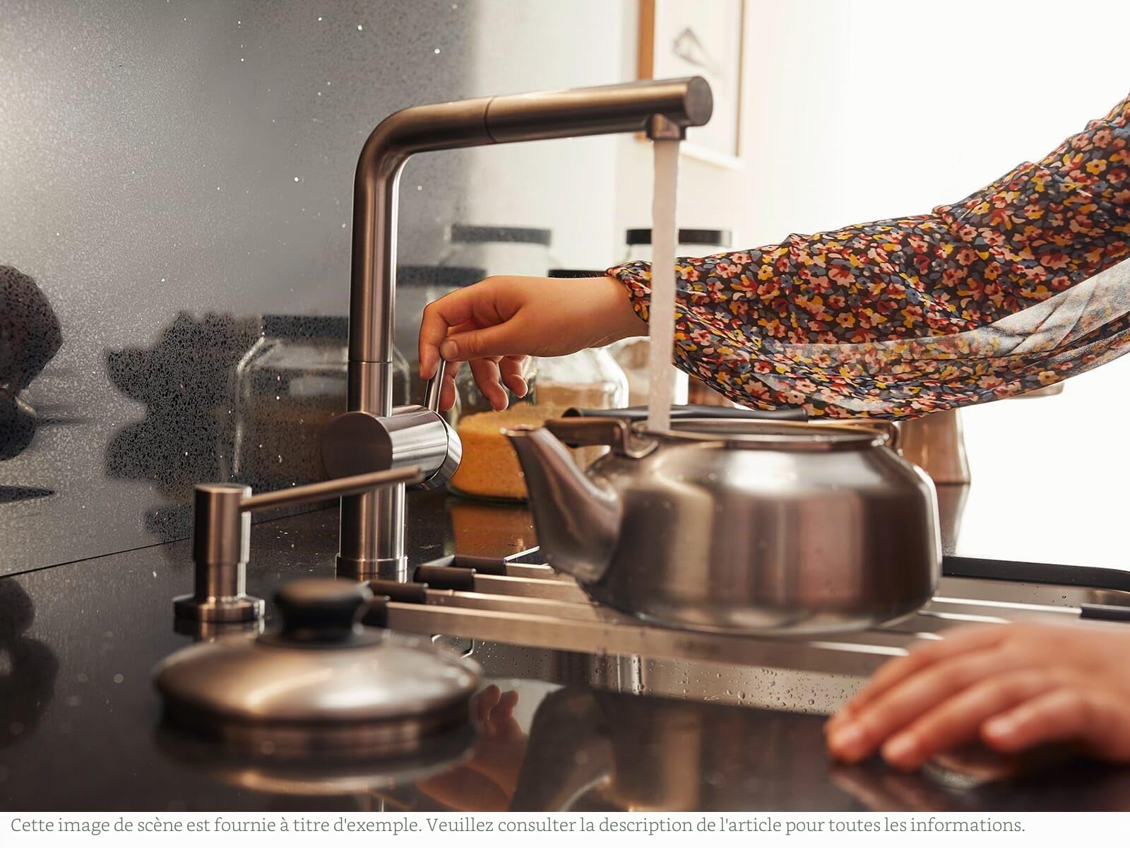 BLANCO LINUS-S Robinet de cuisine en or satiné, haute pression, avec tuyau extractible, clapet anti-retour, cartouche en céramique, qualité de l'eau garantie et économie d'eau