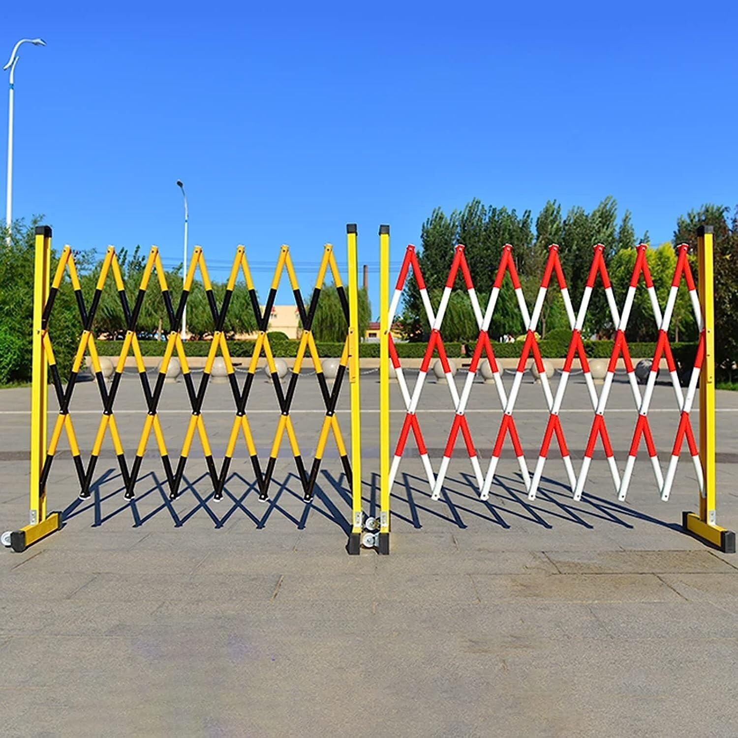 Barrière de Circulation rétractable et Portable, clôture de sécurité extérieure avec 2 Roues, barrière métallique Extensible, Rouge, Dimensions : 1,2 m x 2,5 m, idéale po