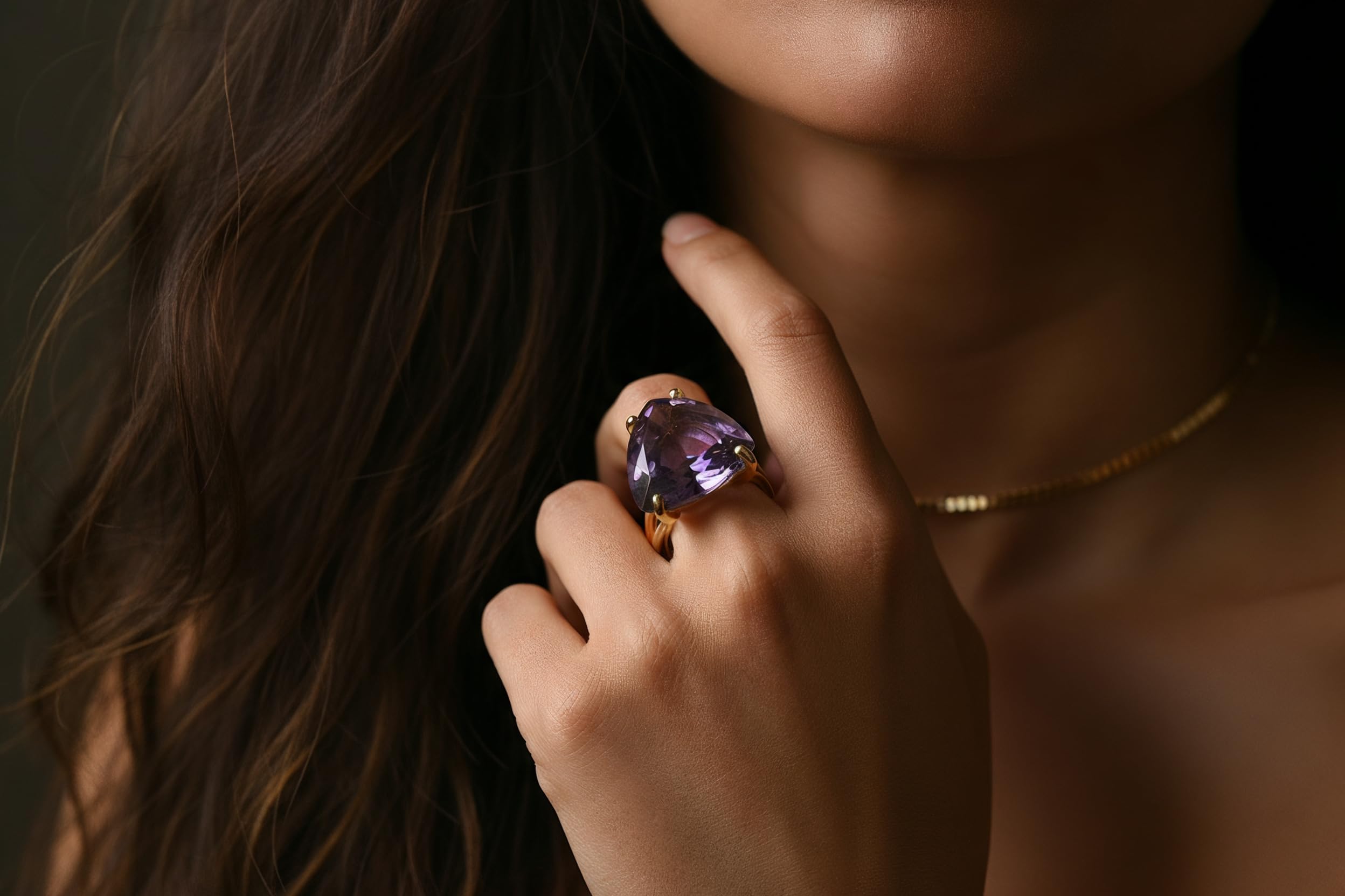 Anillo de Amatista en Plata de Ley 925 - Preciosa Piedra de Nacimiento de Febrero para Regalo de Cumpleaños, Regalos de Aniversario, Joyas de Declaración de Moda - con Caja de Regalo