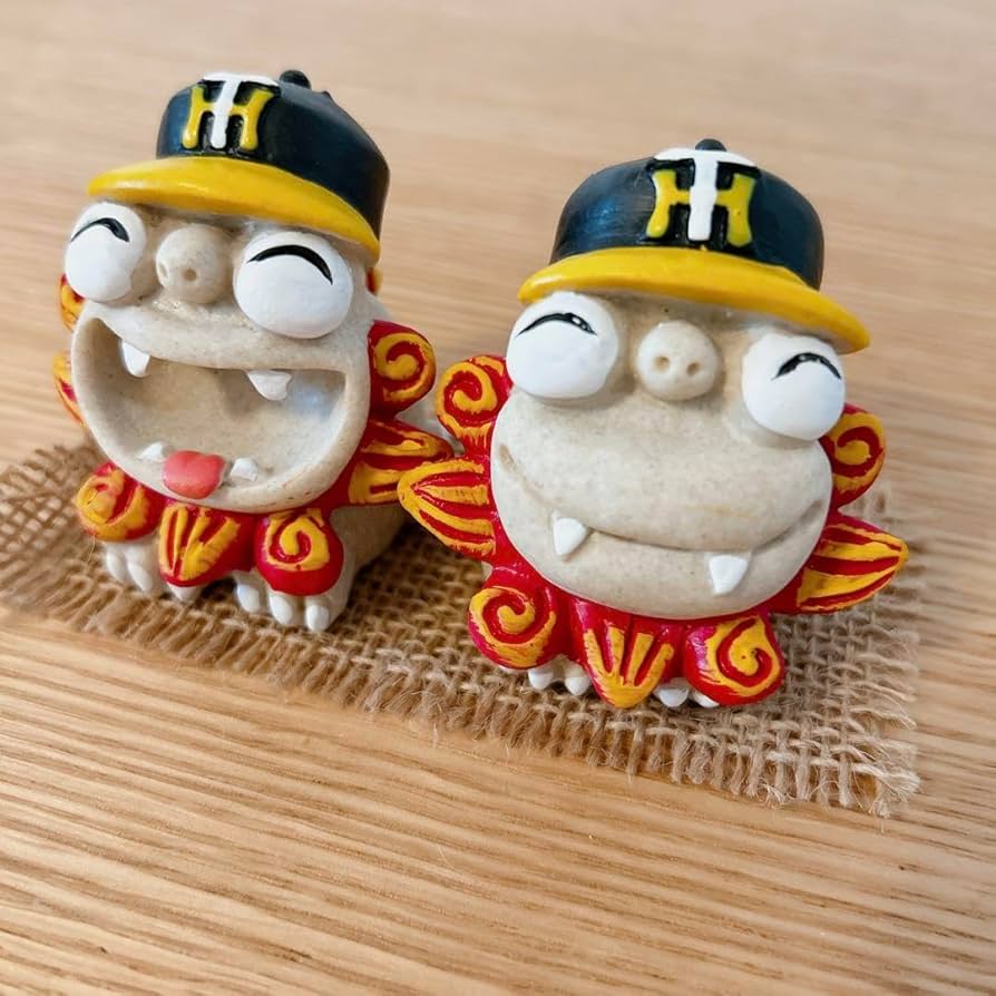 Amazon.co.jp: 阪神 タイガース 沖縄限定コラボ ミニ シーサー