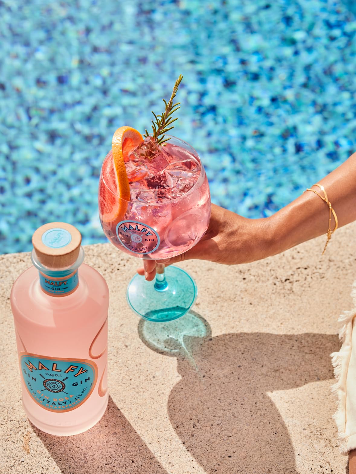 Malfy Gin Rosa, Gin Italiano con Pompelmo Rosa Siciliano e Rabarbaro, 9 Botaniche, vol 41%, 70 CL