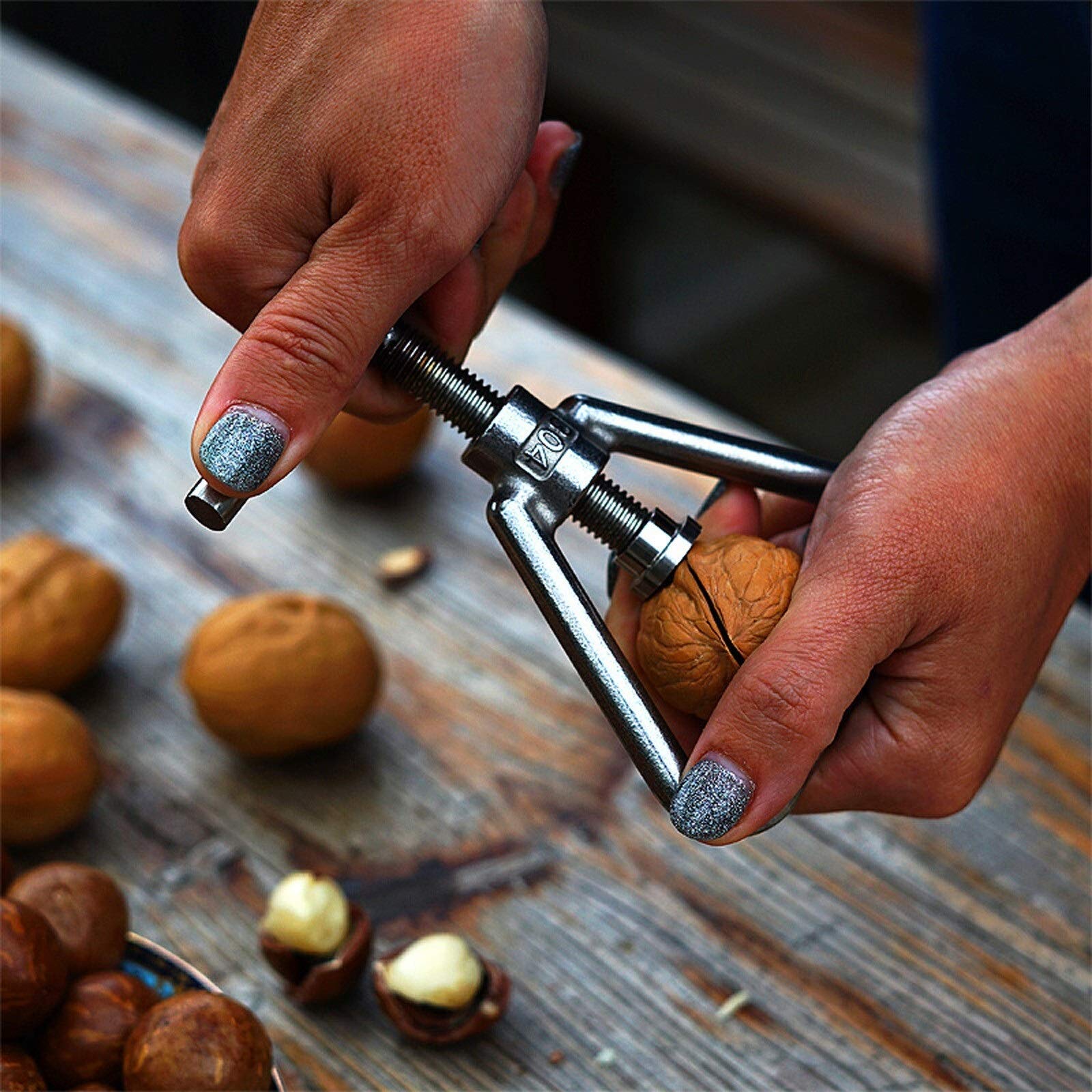 Schiaccianoci Noce Clip Dado a Clip Dado Macadamia Multifunzione vetrina Frutta Apertura Noce Clip da Cucina per Dado Shellista Crack Filbert Pinza Nut Cracker Sheller Noce