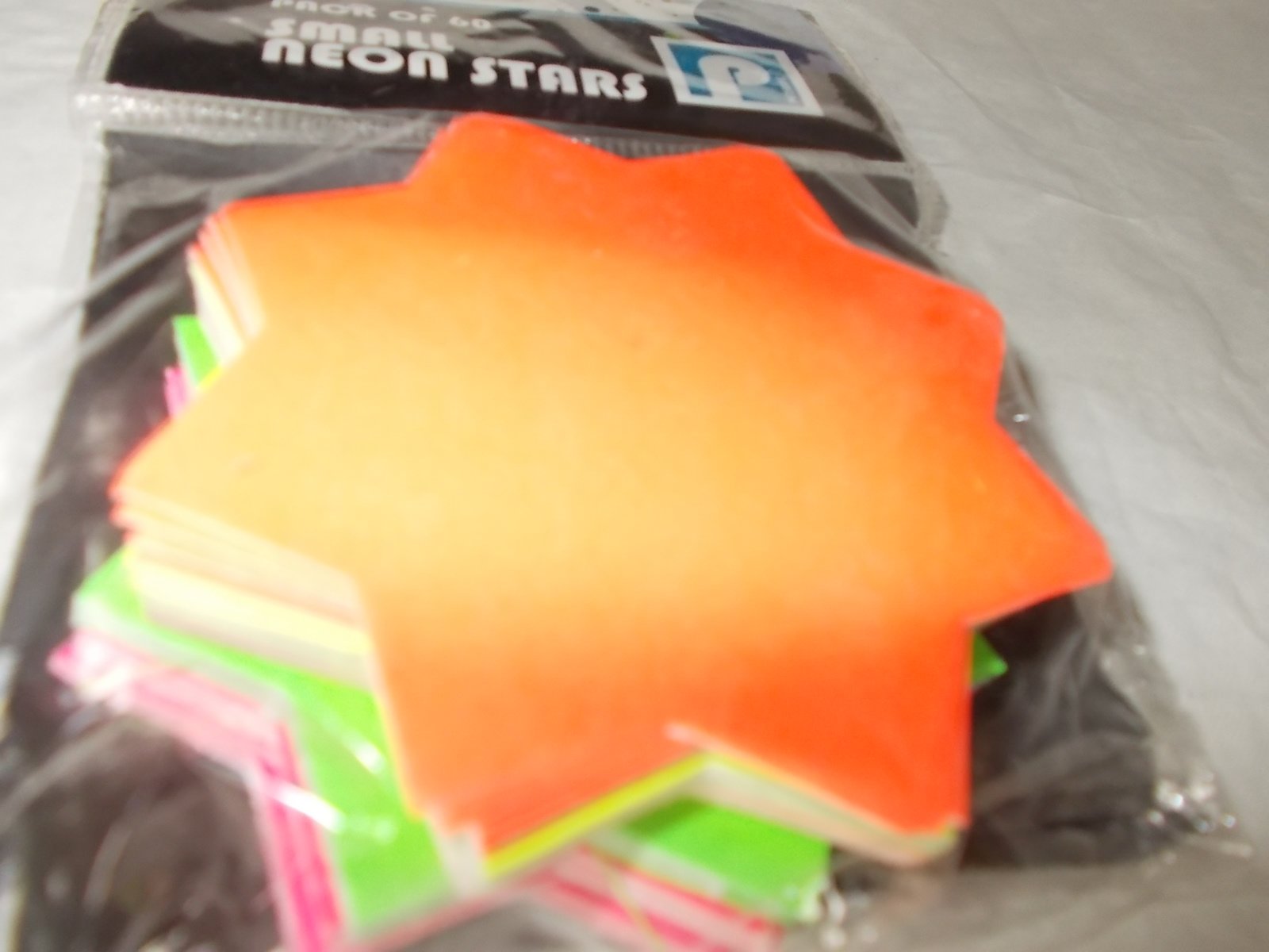 PennieSmall neon Stars (Assorted Pack of 60)