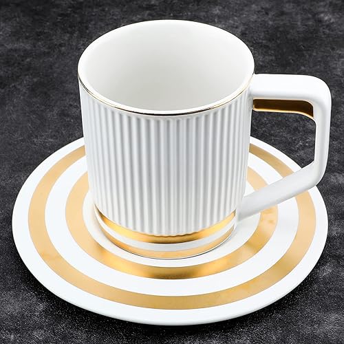 Taza de café de cerámica, taza creativa con platillo de borde dorado con cuchara, taza de café novedosa con agarre cómodo para oficina y hogar, 8.1