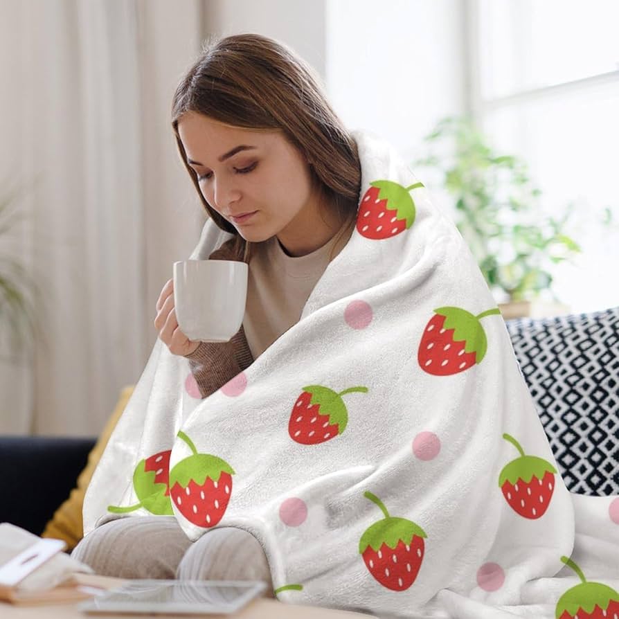 Amazon｜タオルケット いちご 赤白 苺 柄 ブランケット もうふ 毛布 夏