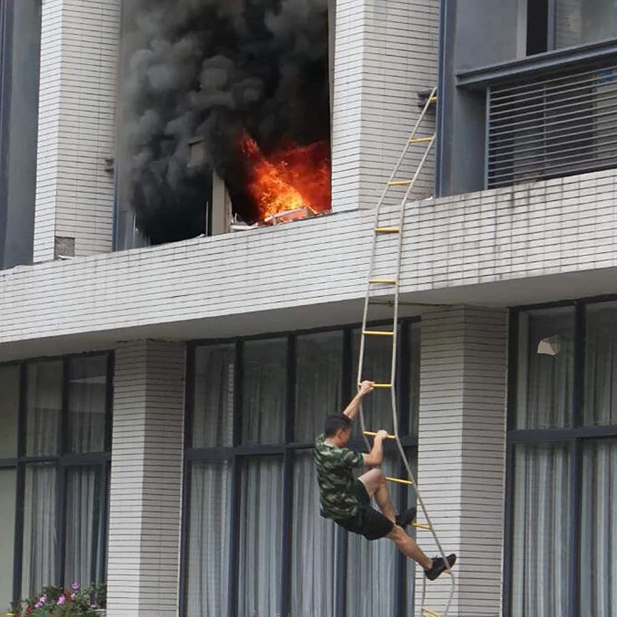 Scala antincendio di Emergenza, Scala in Corda da 10 Metri (32 Piedi), per Uso Domestico, ignifuga per 2-8 Persone, Scala antincendio Portatile.