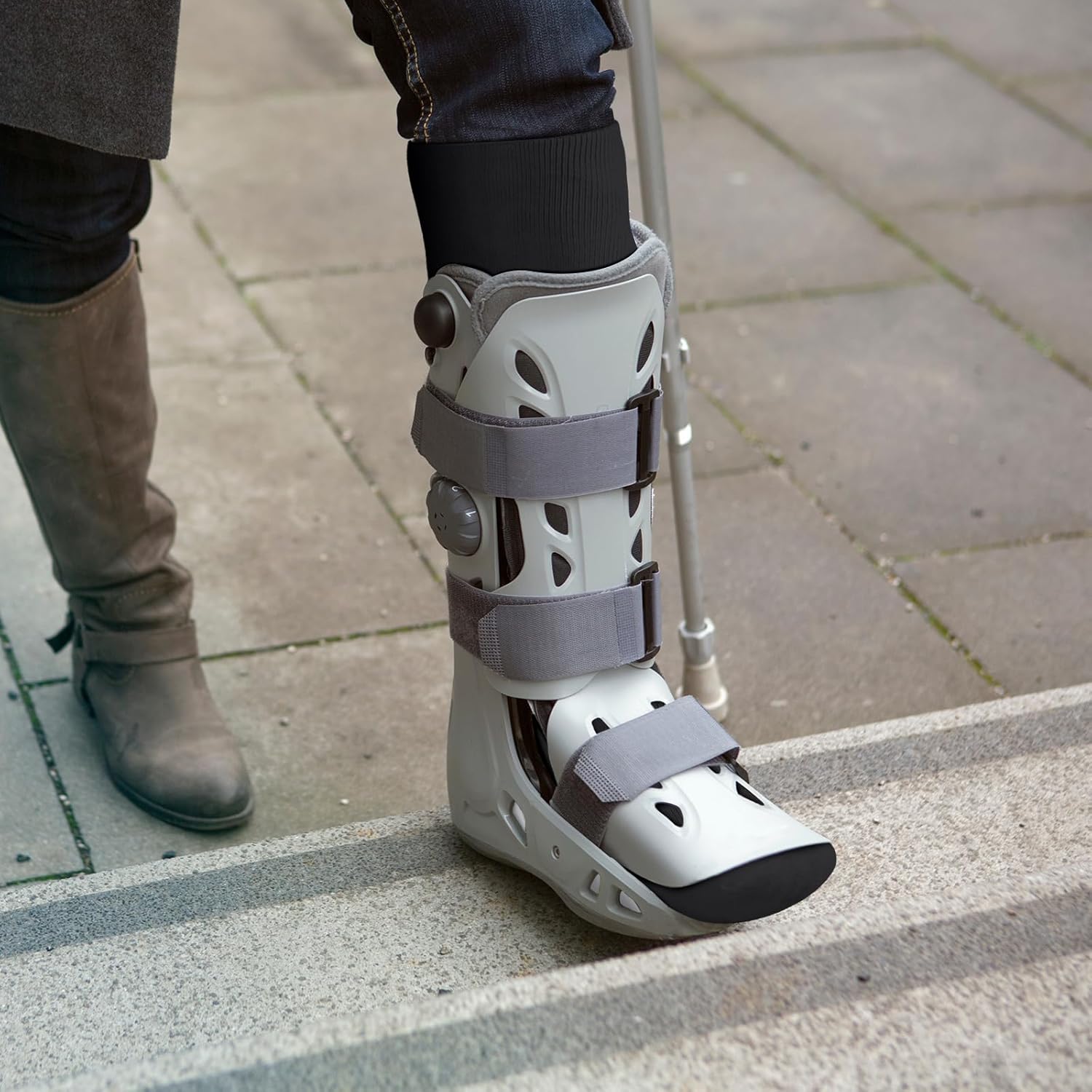 Seematn 2 Pairs Walking Boot Socks for Orthopedic Walker Brace Medical Boot Sock for Women and Men, One Size Fits Most(Black) - Image 7