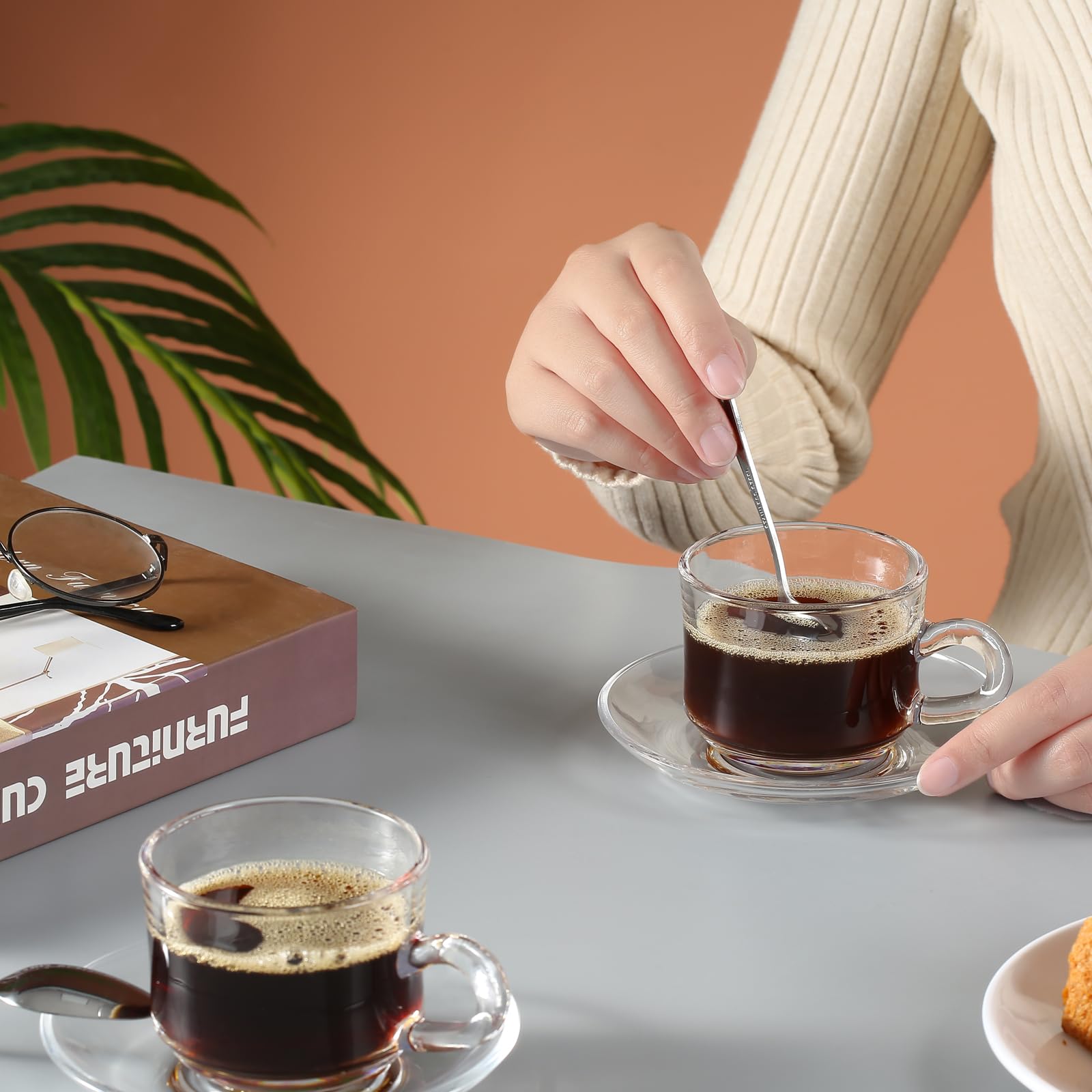 Juego de 6 tazas de té y platillos de vidrio, tazas de café transparentes con cuchara de acero inoxidable, aptas para lavavajillas y microondas, para espresso, capuchino, latte, jugo de té, 6