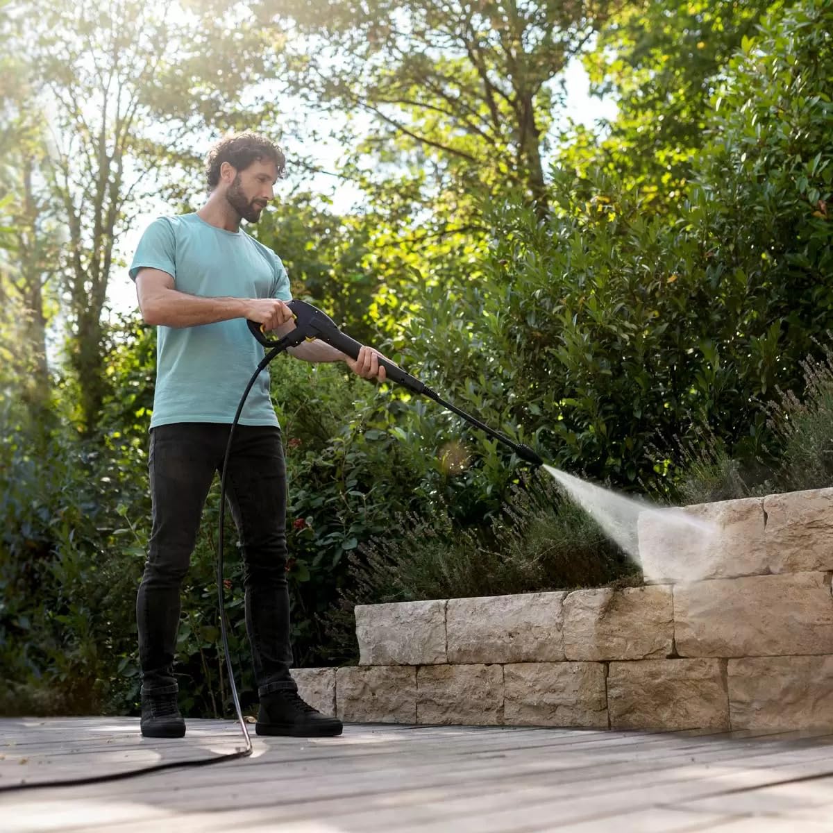 Kärcher K5 WCM - Hidrolimpiadora para coche y hogar máx. 145 bar, caudal: 500 l/h, área: 40 m²/h, pistola de alta presión, pistola de suciedad, lanza pulverizadora, kit para el hogar, kit de coche