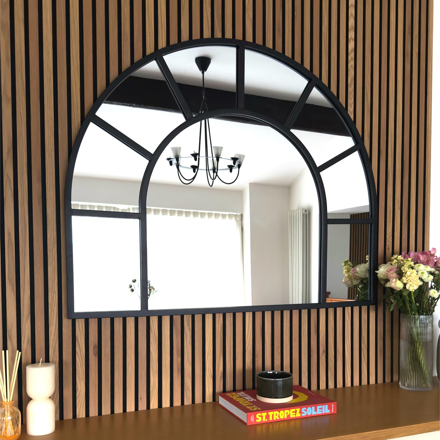 Jobu | Arched Mirror with Metal Window Frame Style in Black – 95cm x 120cm for Bedroom, Hallway or Living Room | Mio